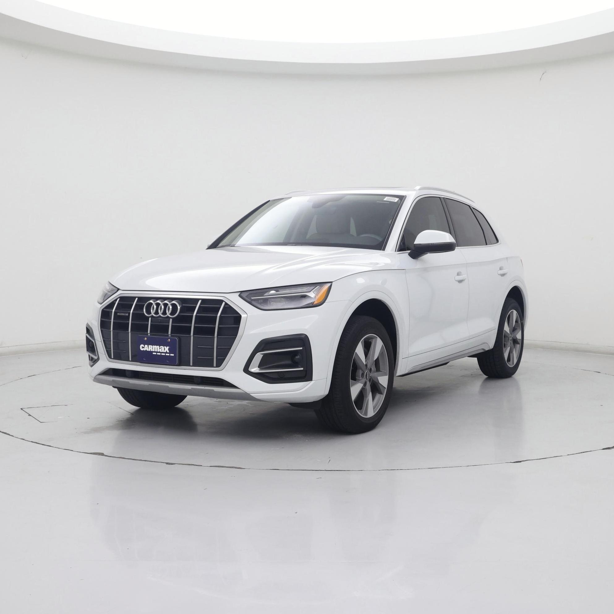 Thumbnail: 2023 Audi Q5 - 4