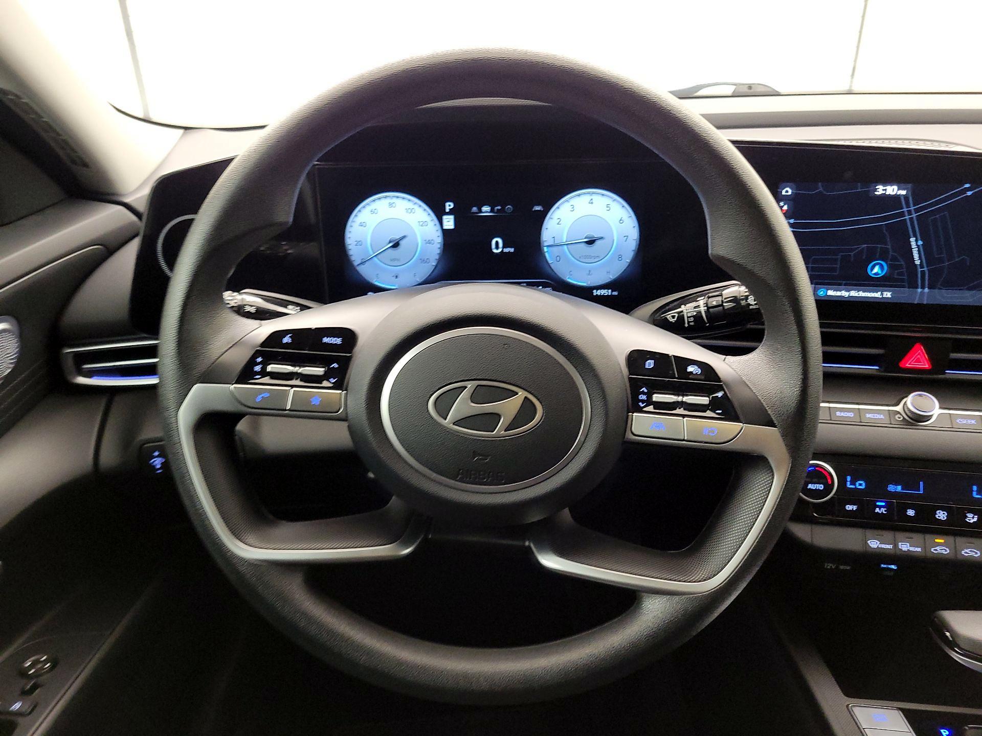 Thumbnail: 2024 Hyundai Elantra - 10