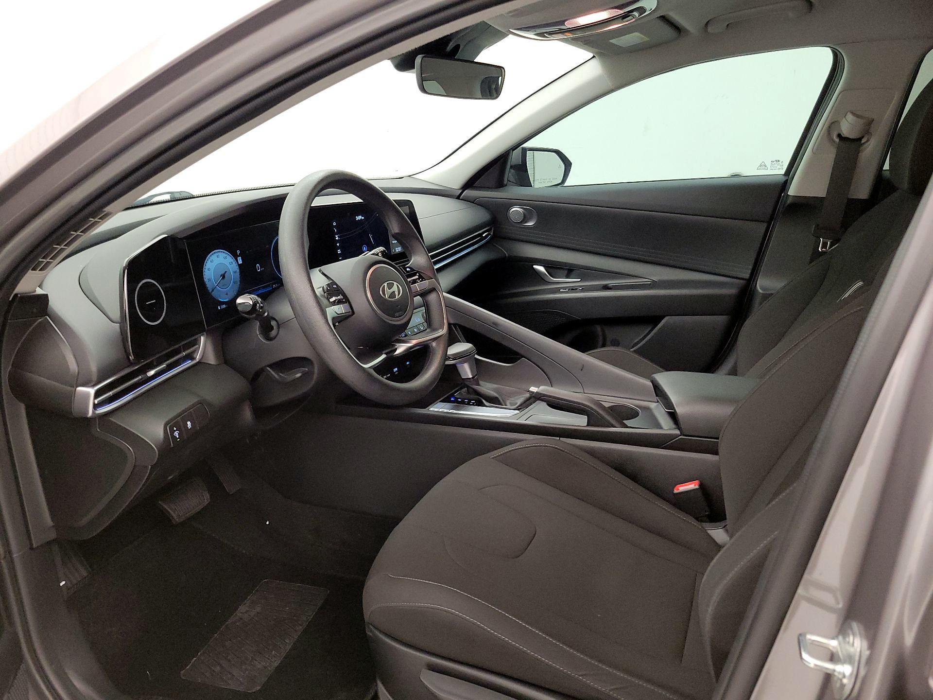 Thumbnail: 2024 Hyundai Elantra - 11