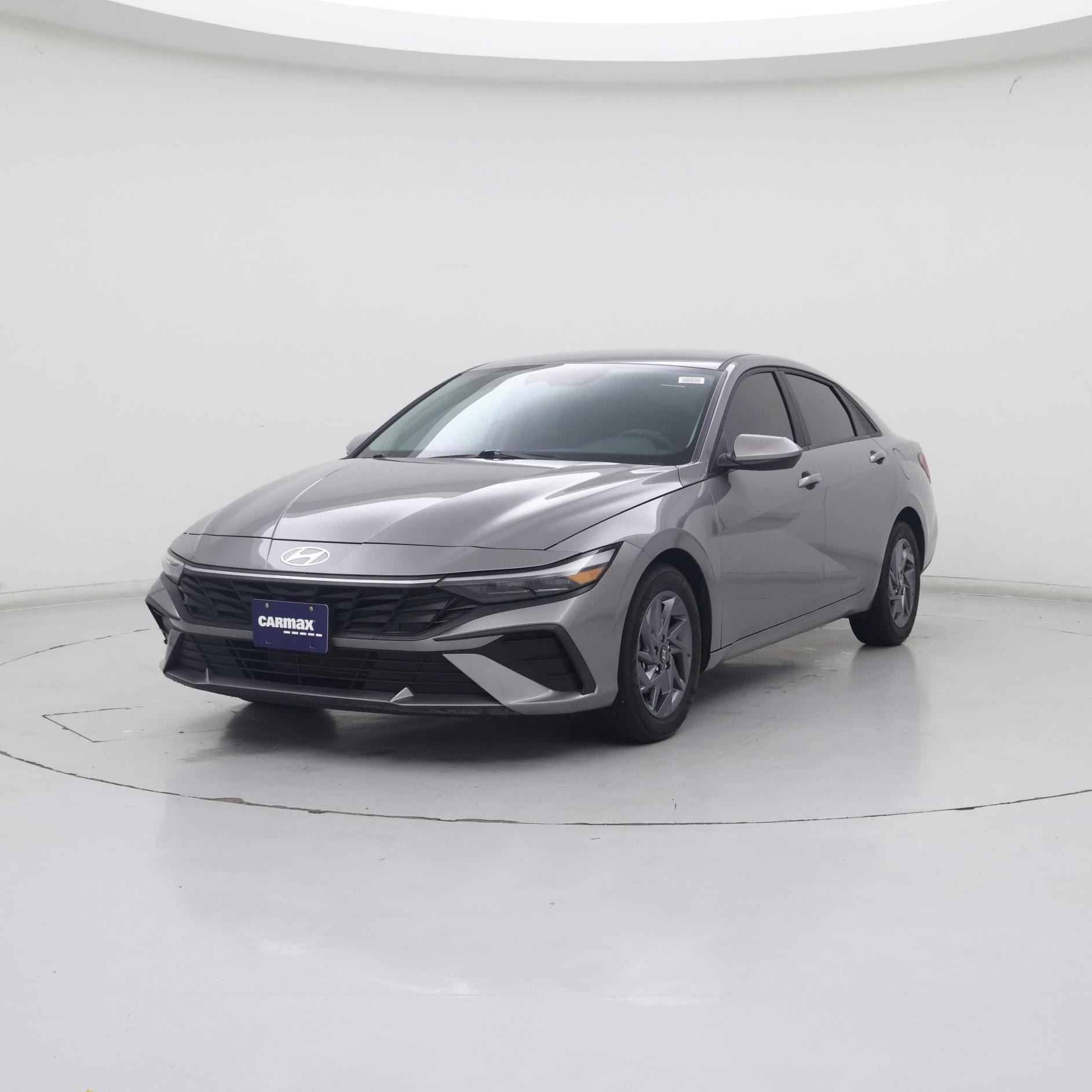 Thumbnail: 2024 Hyundai Elantra - 4