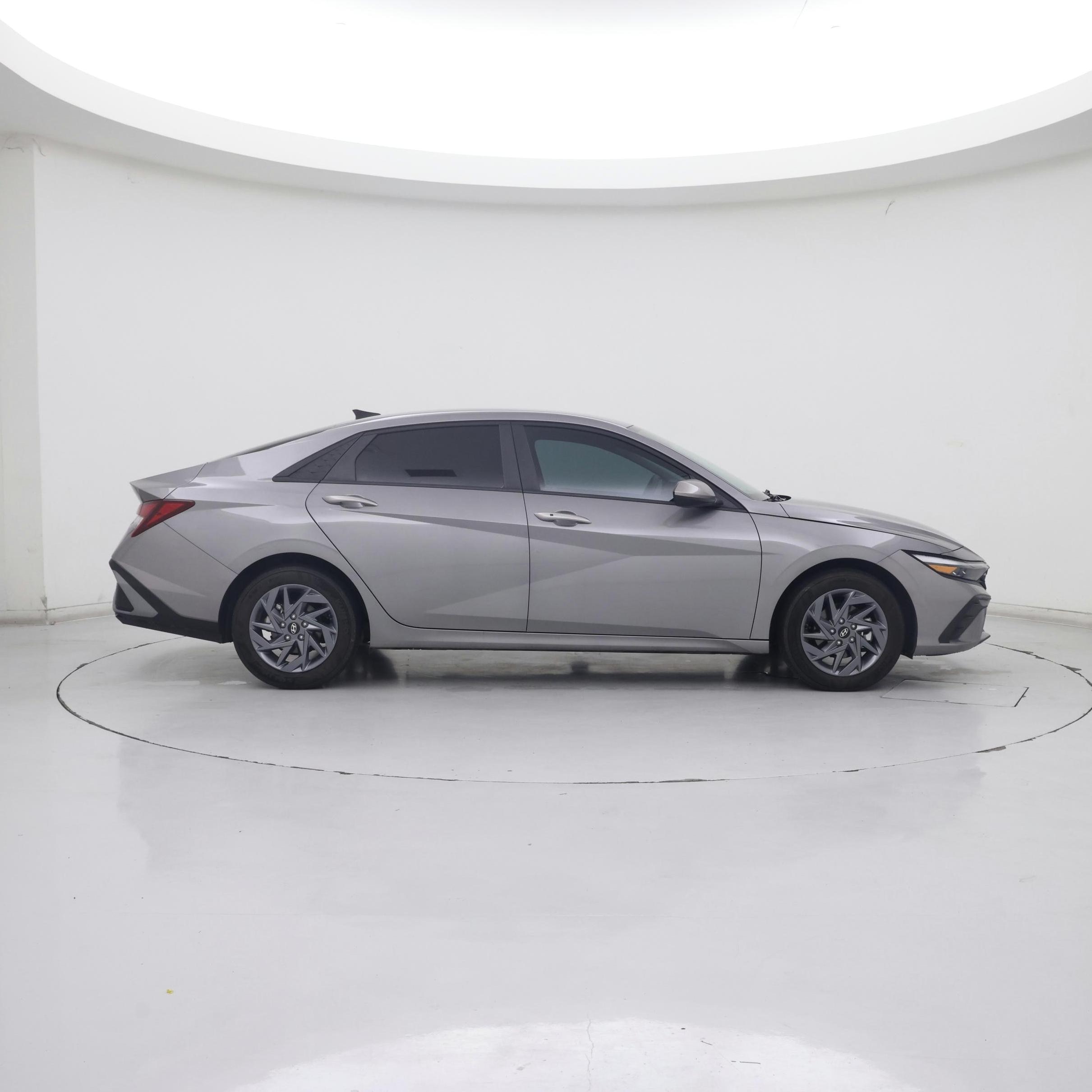 Thumbnail: 2024 Hyundai Elantra - 7