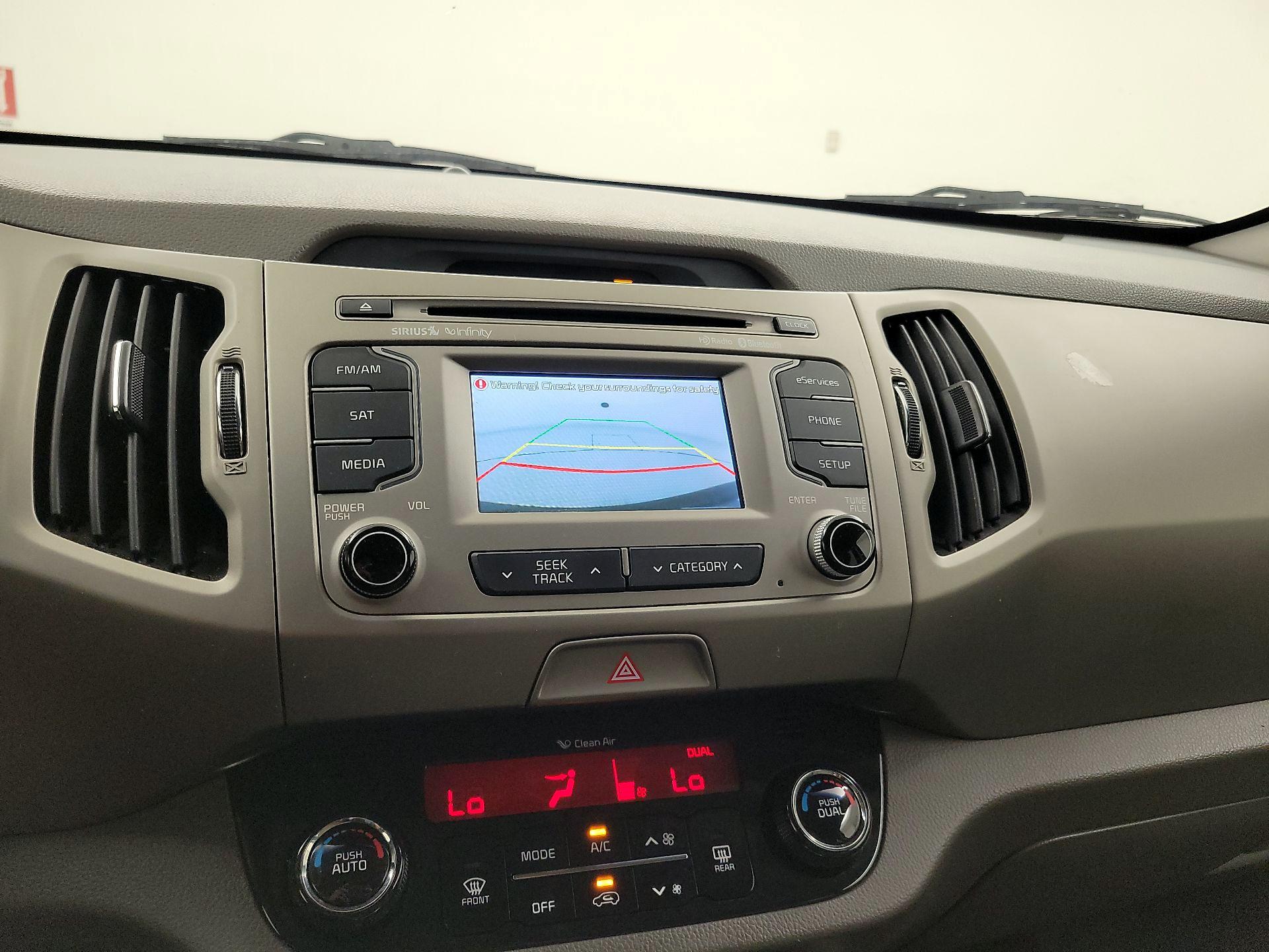 Thumbnail: 2014 Kia Sportage - 14