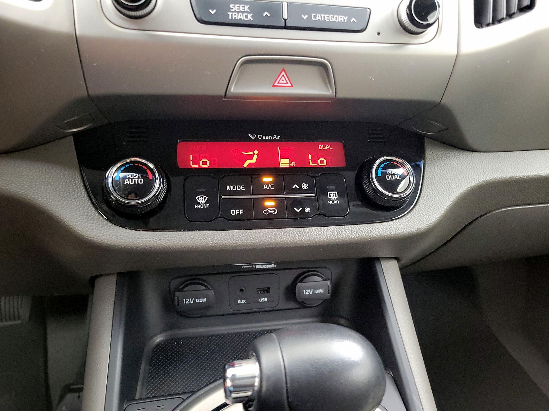 Thumbnail: 2014 Kia Sportage - 16