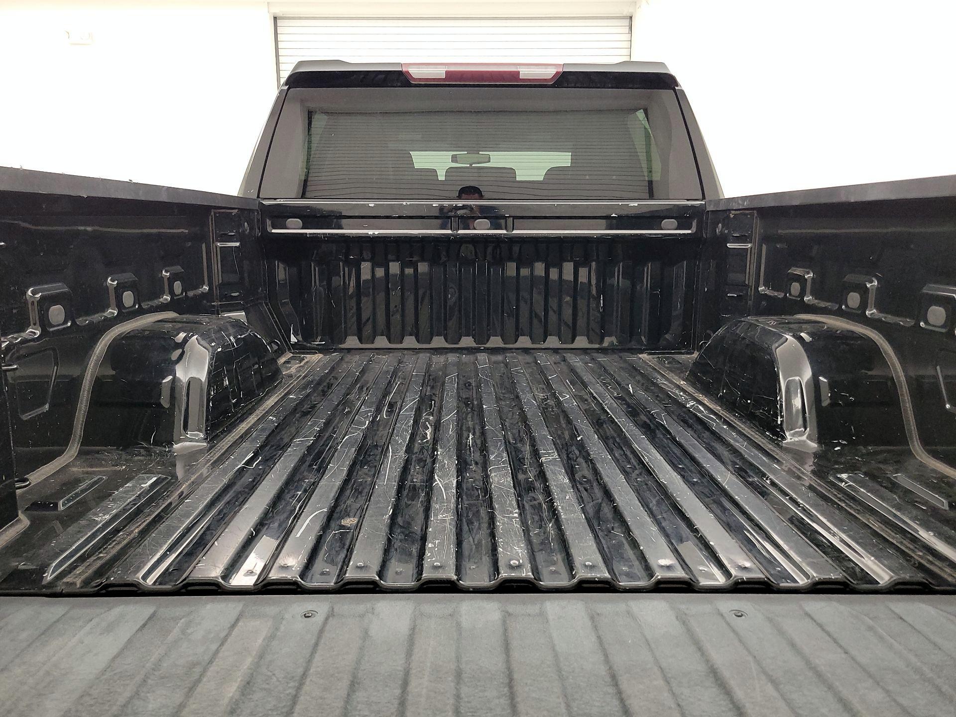 Thumbnail: 2020 Chevrolet Silverado 1500 - 20