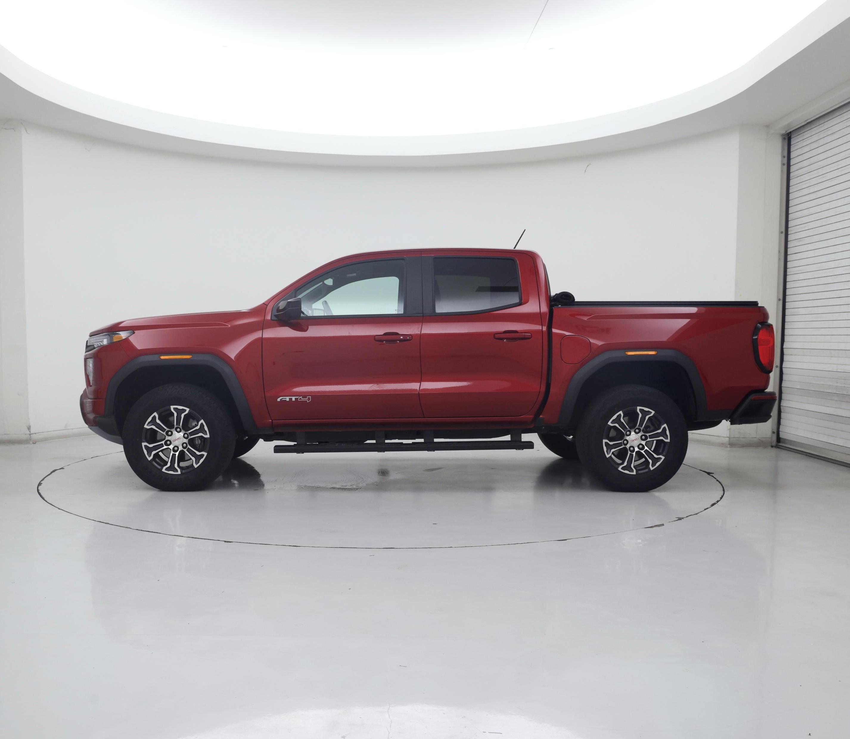 Thumbnail: 2023 GMC Canyon - 3