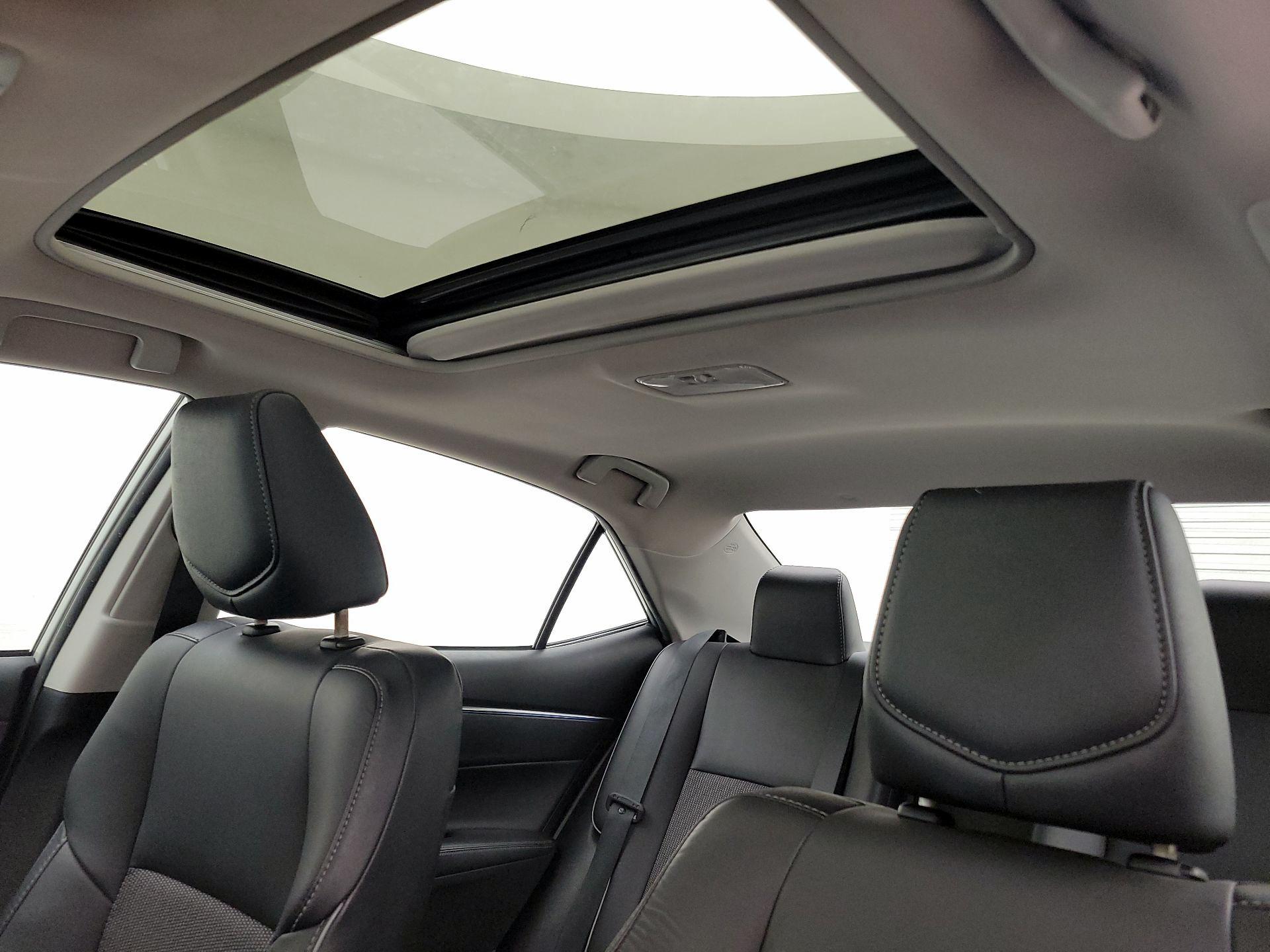 Thumbnail: 2016 Toyota Corolla - 19