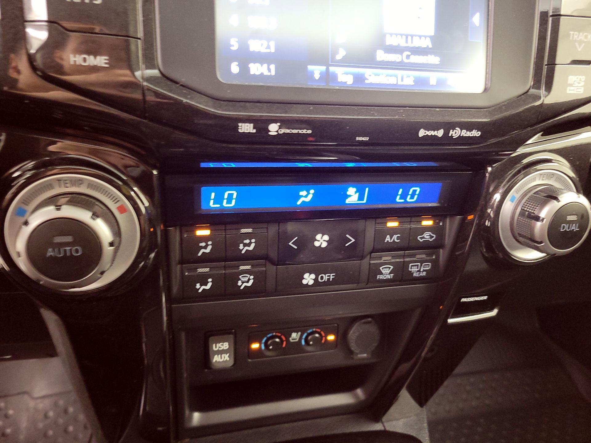 Thumbnail: 2019 Toyota 4Runner - 16