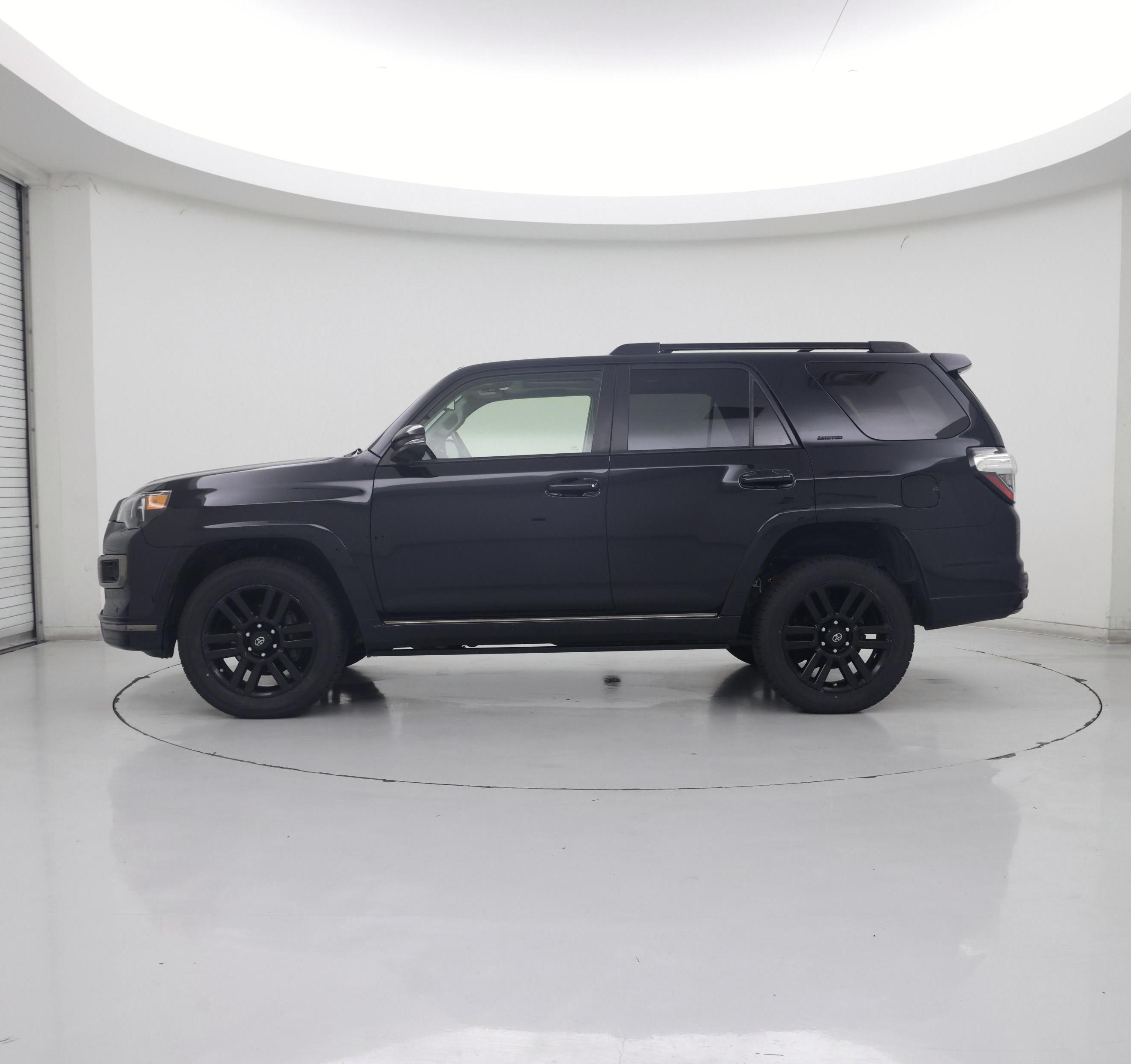 Thumbnail: 2019 Toyota 4Runner - 3