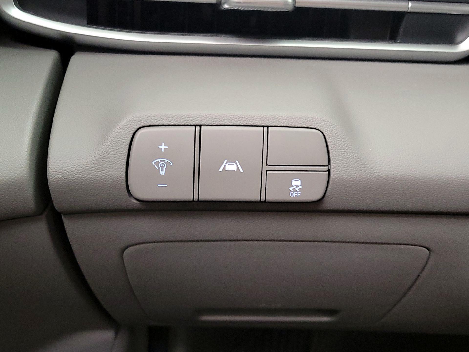 Thumbnail: 2021 Hyundai Elantra - 13