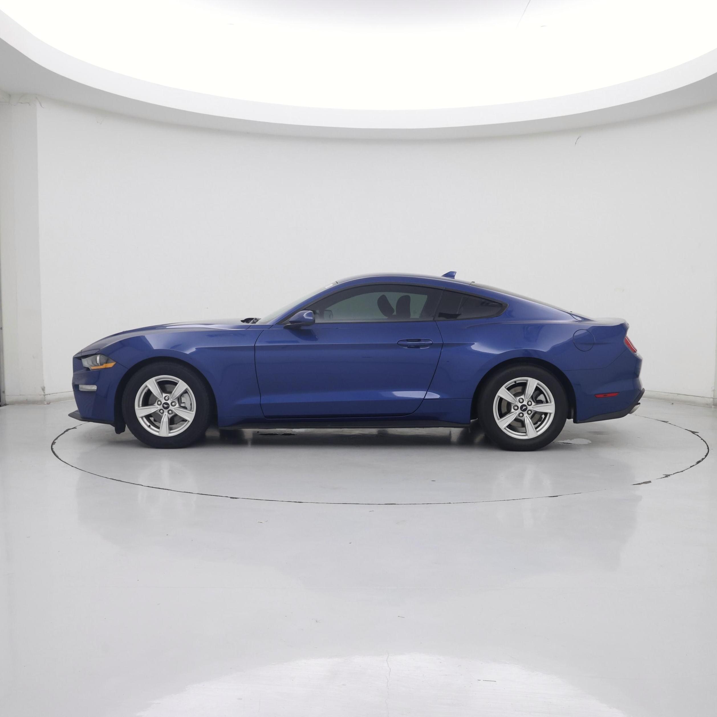 Thumbnail: 2022 Ford Mustang - 3