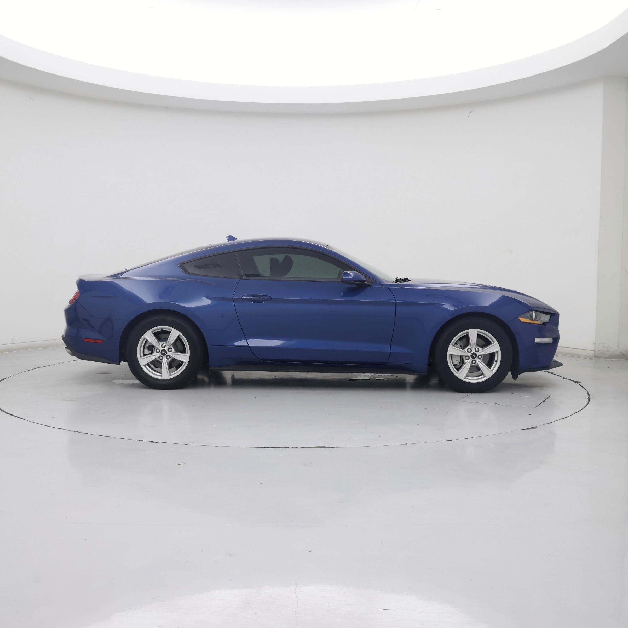 Thumbnail: 2022 Ford Mustang - 7
