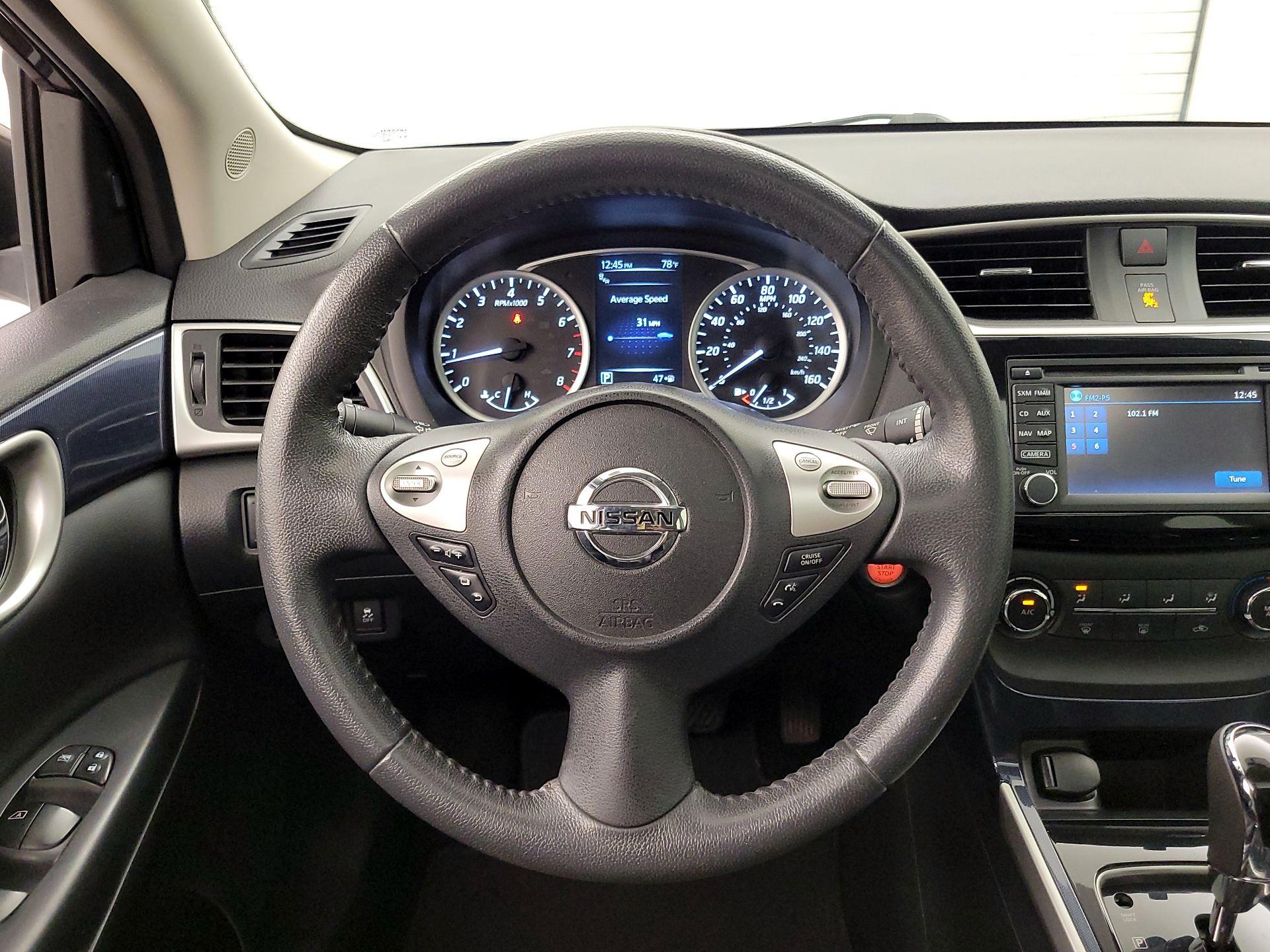 Thumbnail: 2017 Nissan Sentra - 10