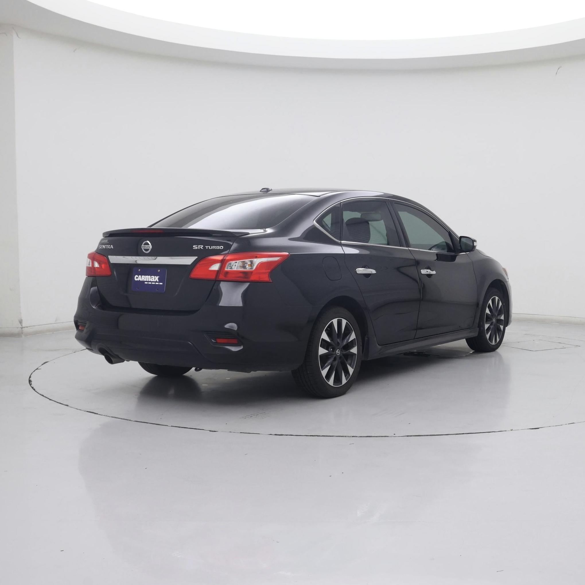 Thumbnail: 2017 Nissan Sentra - 8
