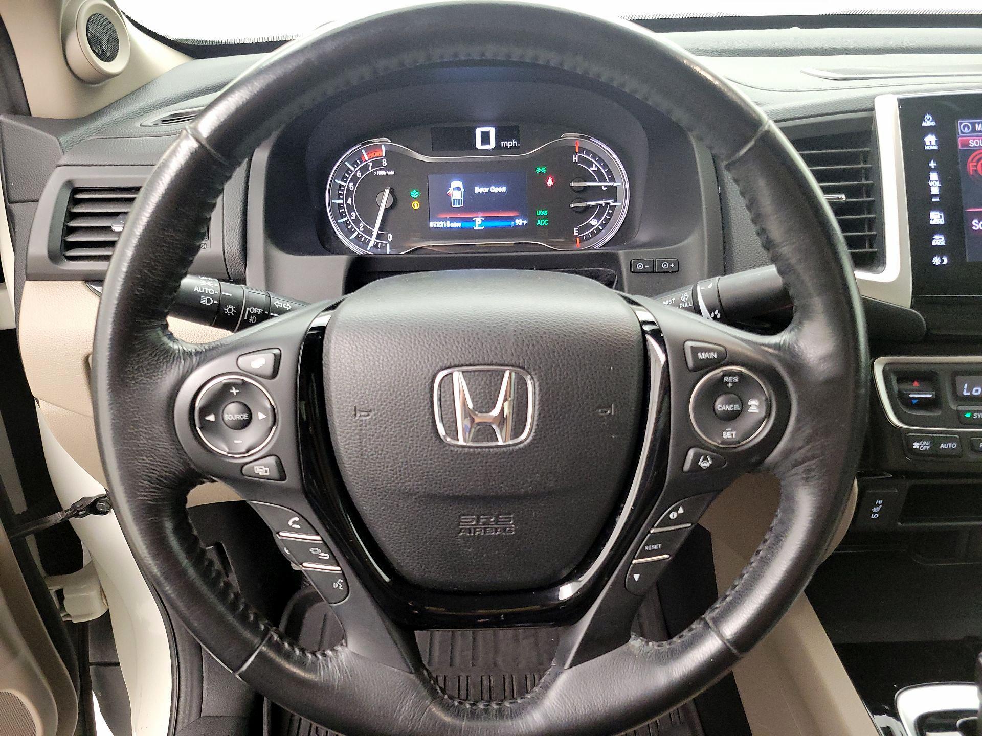 Thumbnail: 2017 Honda Ridgeline - 10
