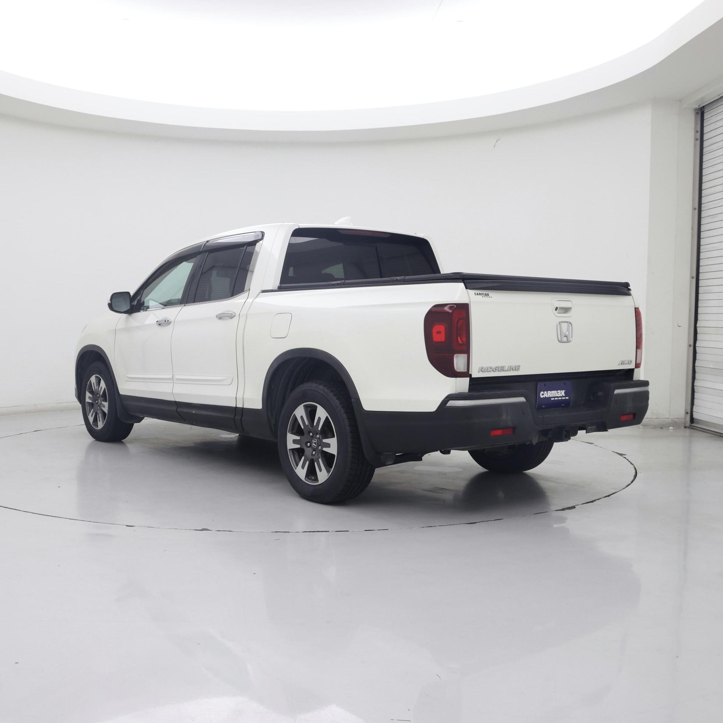 Thumbnail: 2017 Honda Ridgeline - 2