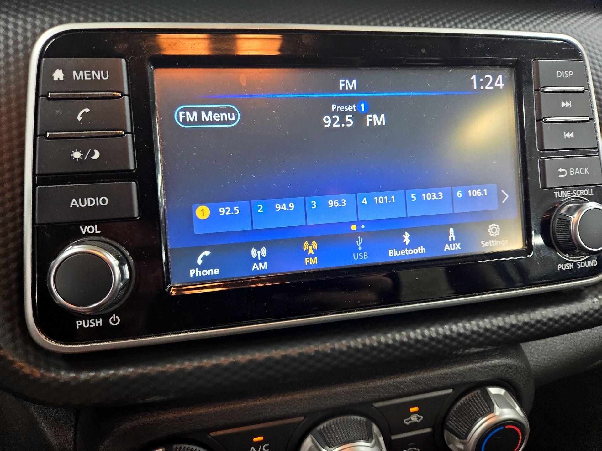 Thumbnail: 2021 Nissan Kicks - 15