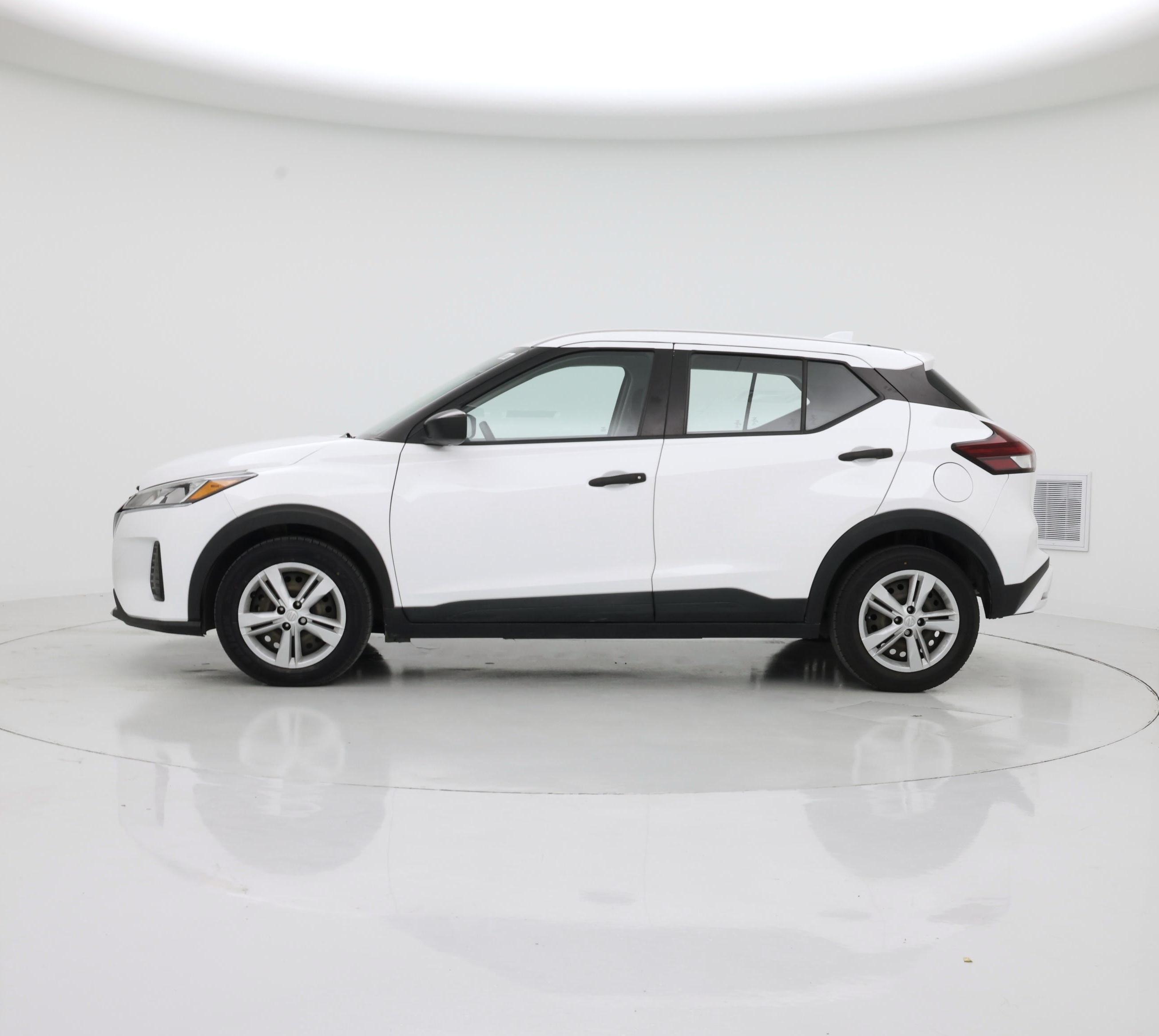 Thumbnail: 2021 Nissan Kicks - 3