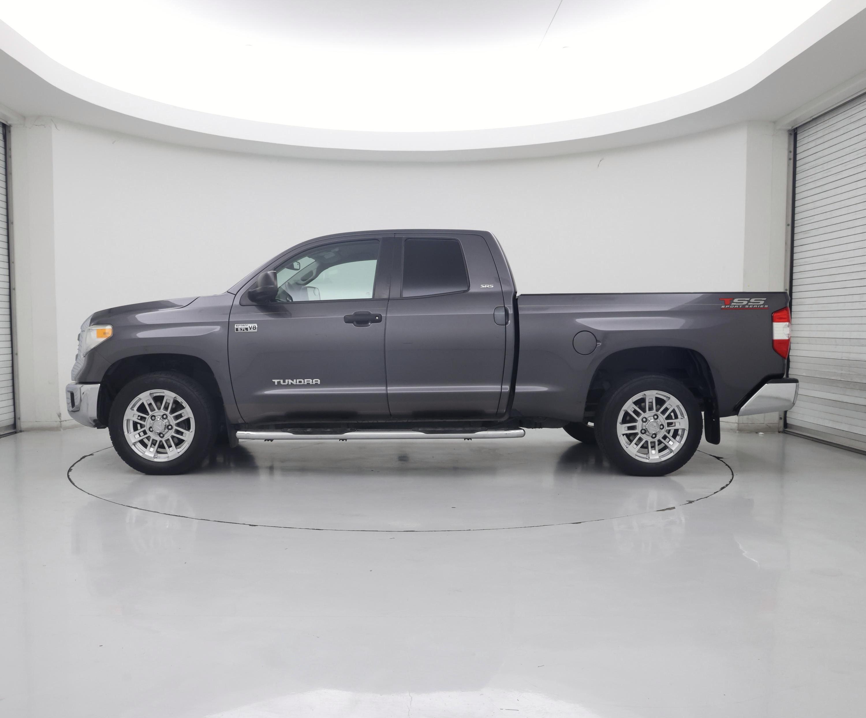 Thumbnail: 2015 Toyota Tundra - 3