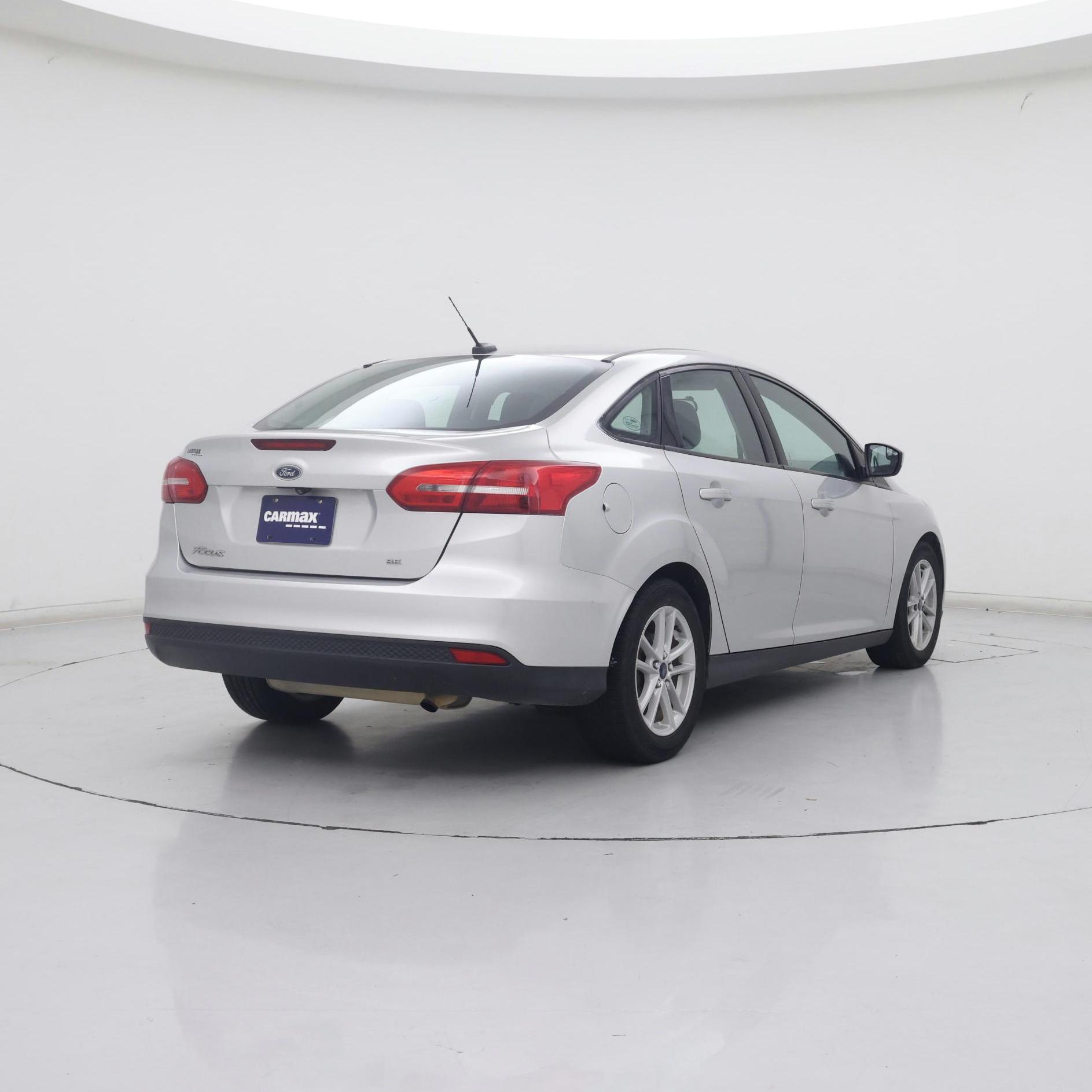 Thumbnail: 2018 Ford Focus - 8