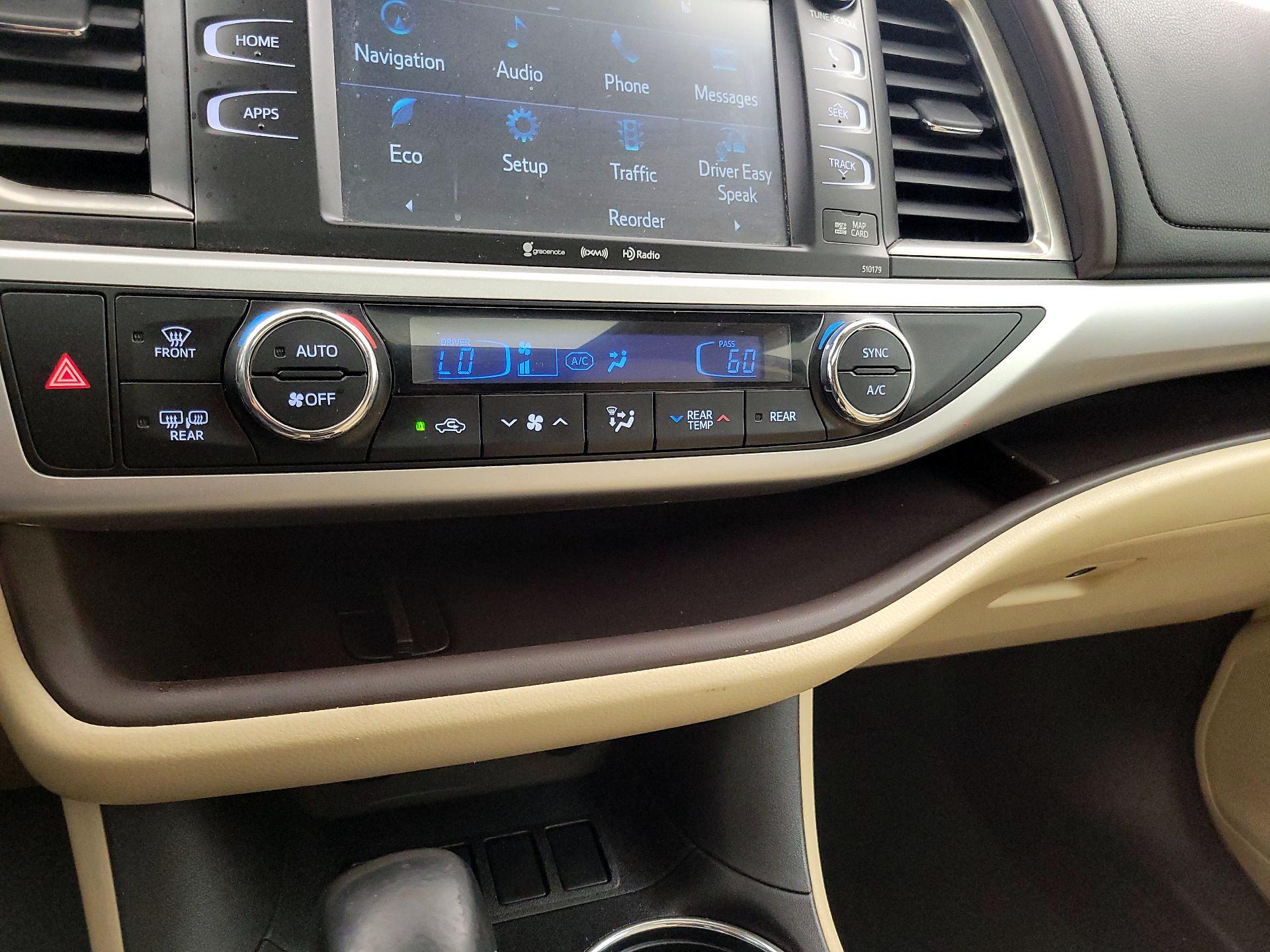Thumbnail: 2018 Toyota Highlander - 17