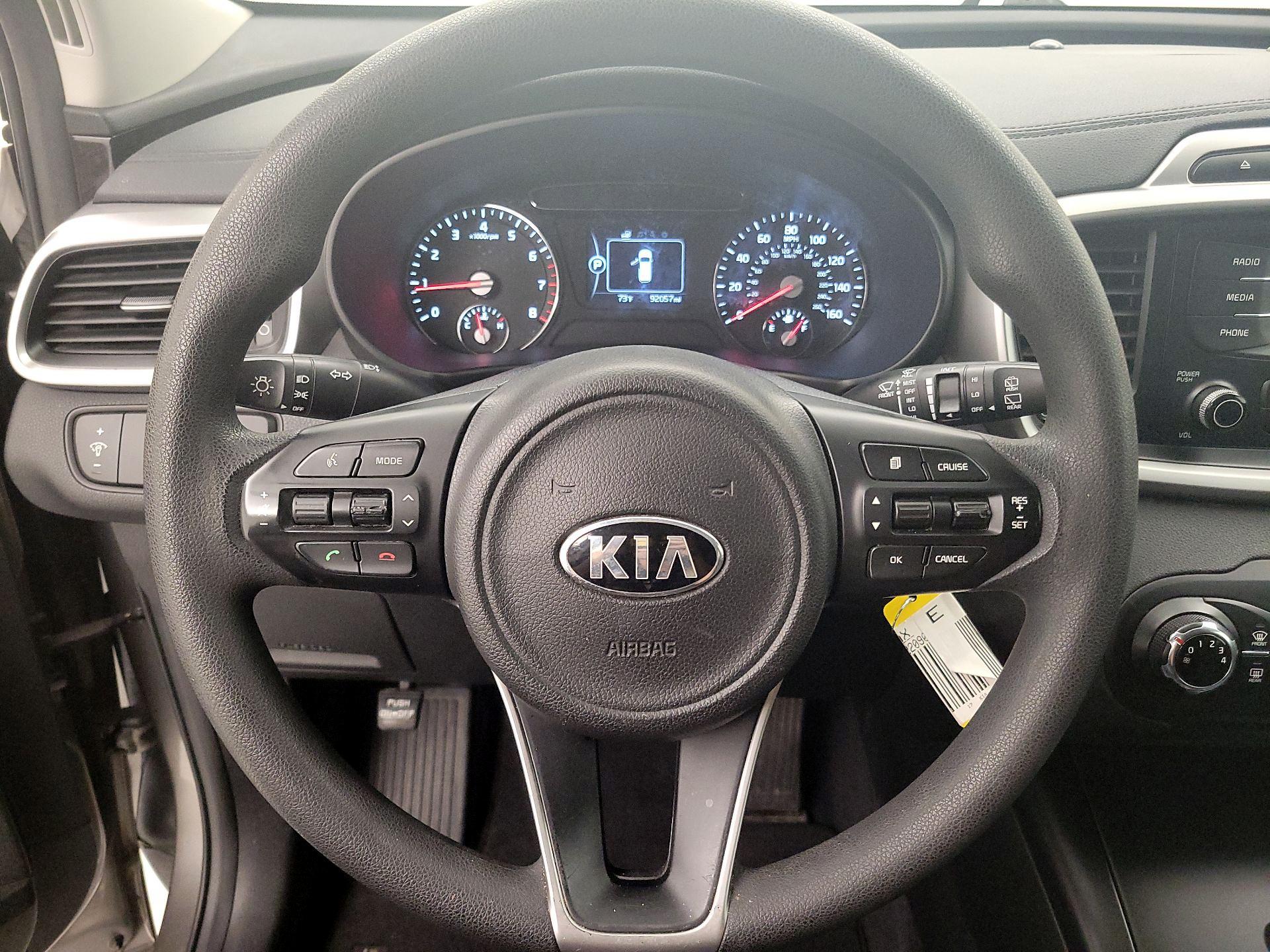Thumbnail: 2017 Kia Sorento - 10