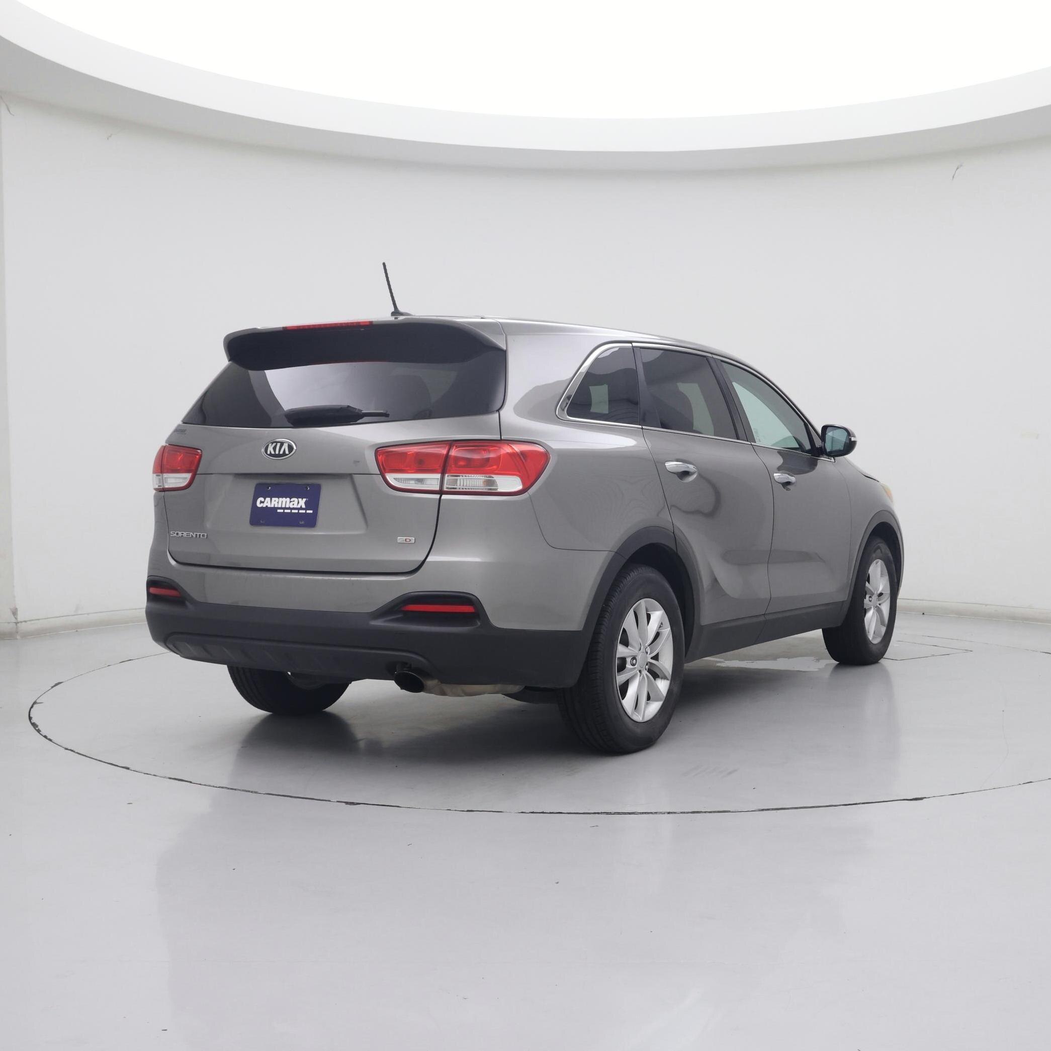Thumbnail: 2017 Kia Sorento - 8
