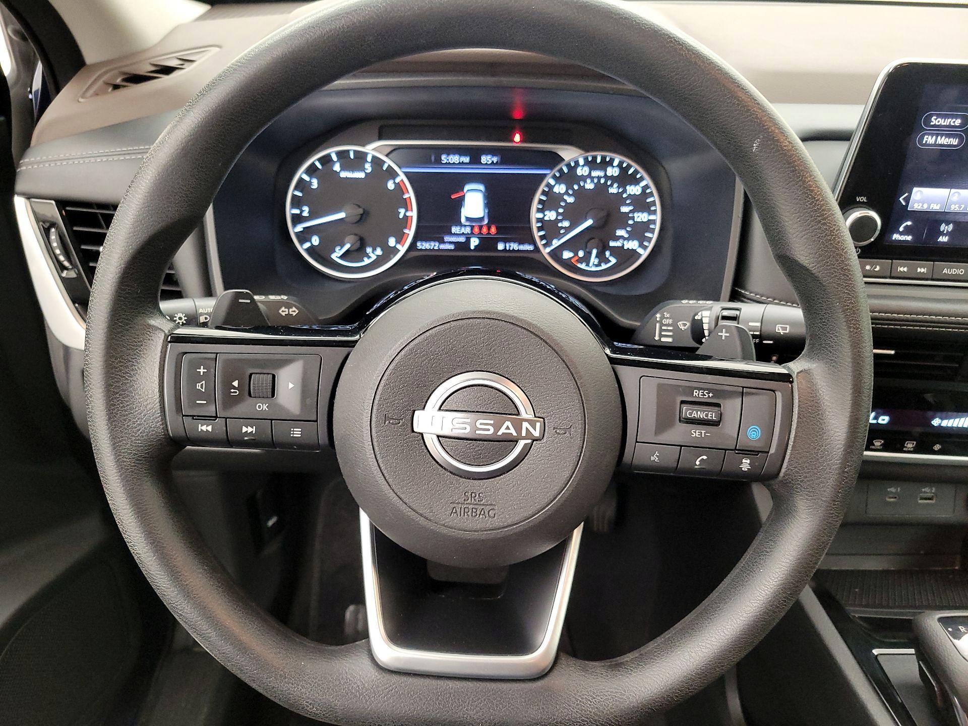 Thumbnail: 2022 Nissan Rogue - 10