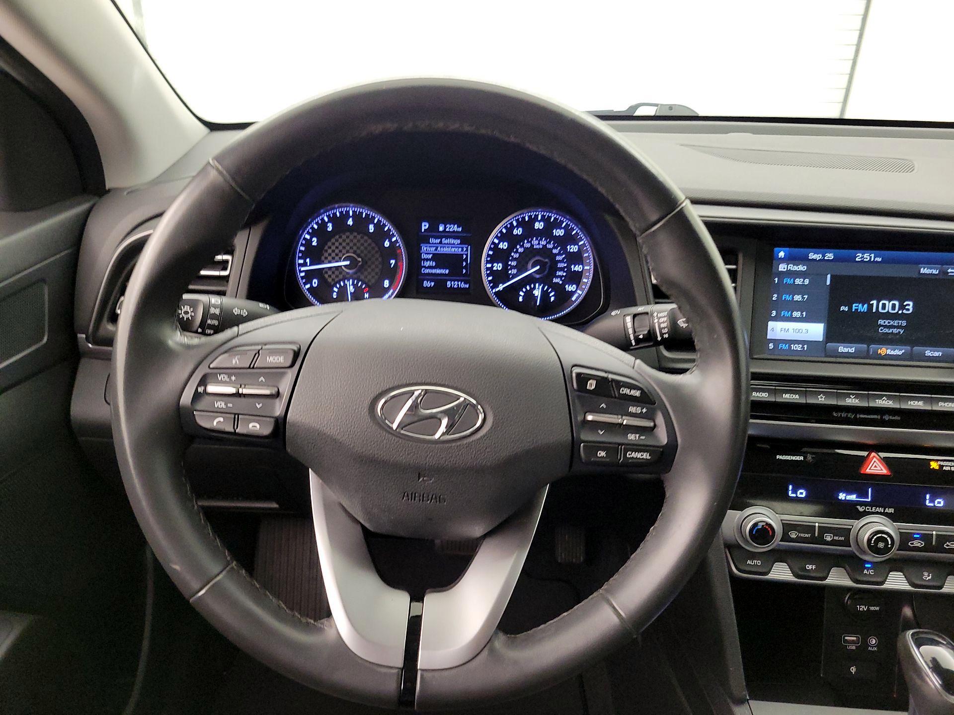 Thumbnail: 2020 Hyundai Elantra - 10