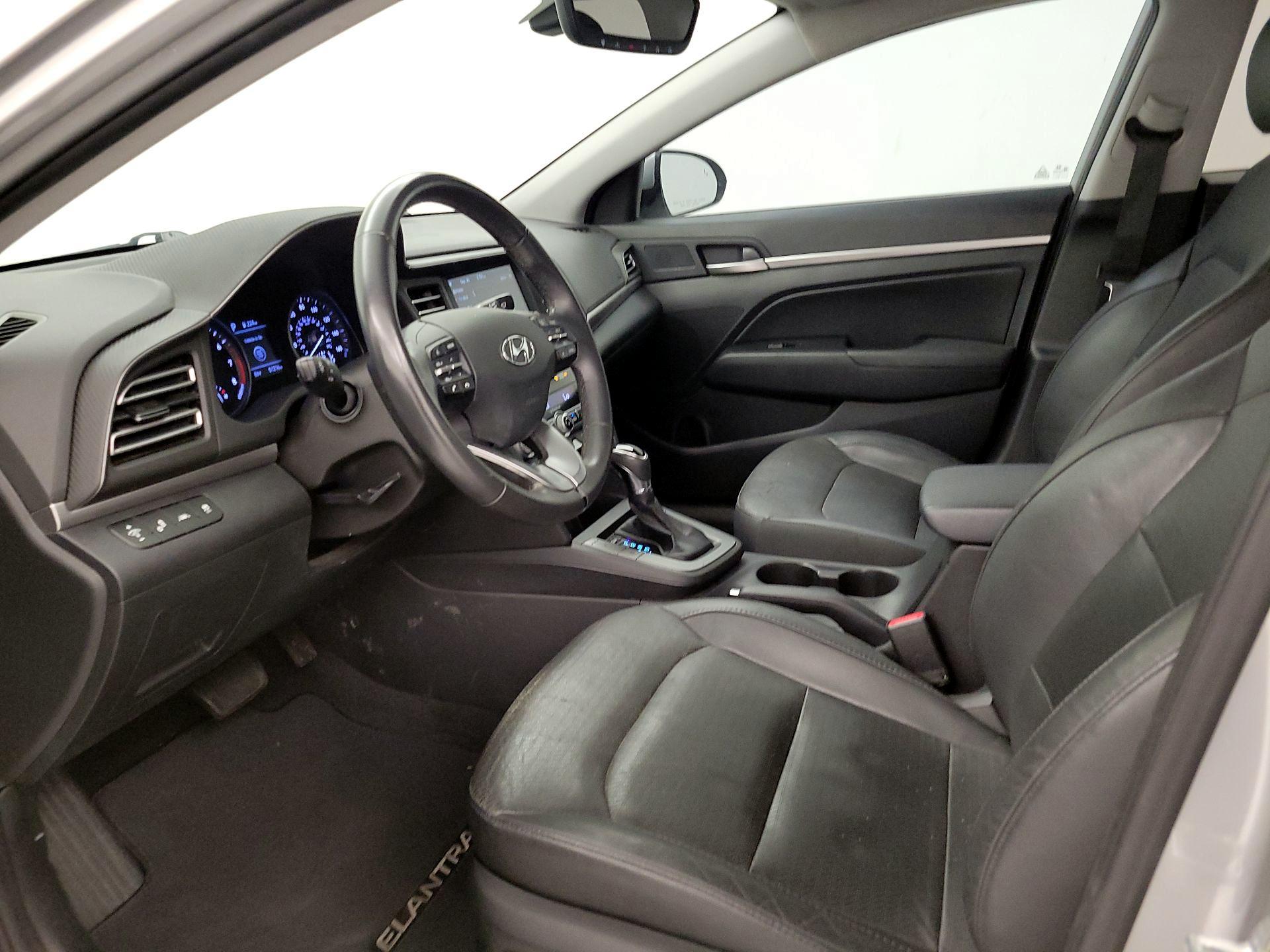 Thumbnail: 2020 Hyundai Elantra - 11