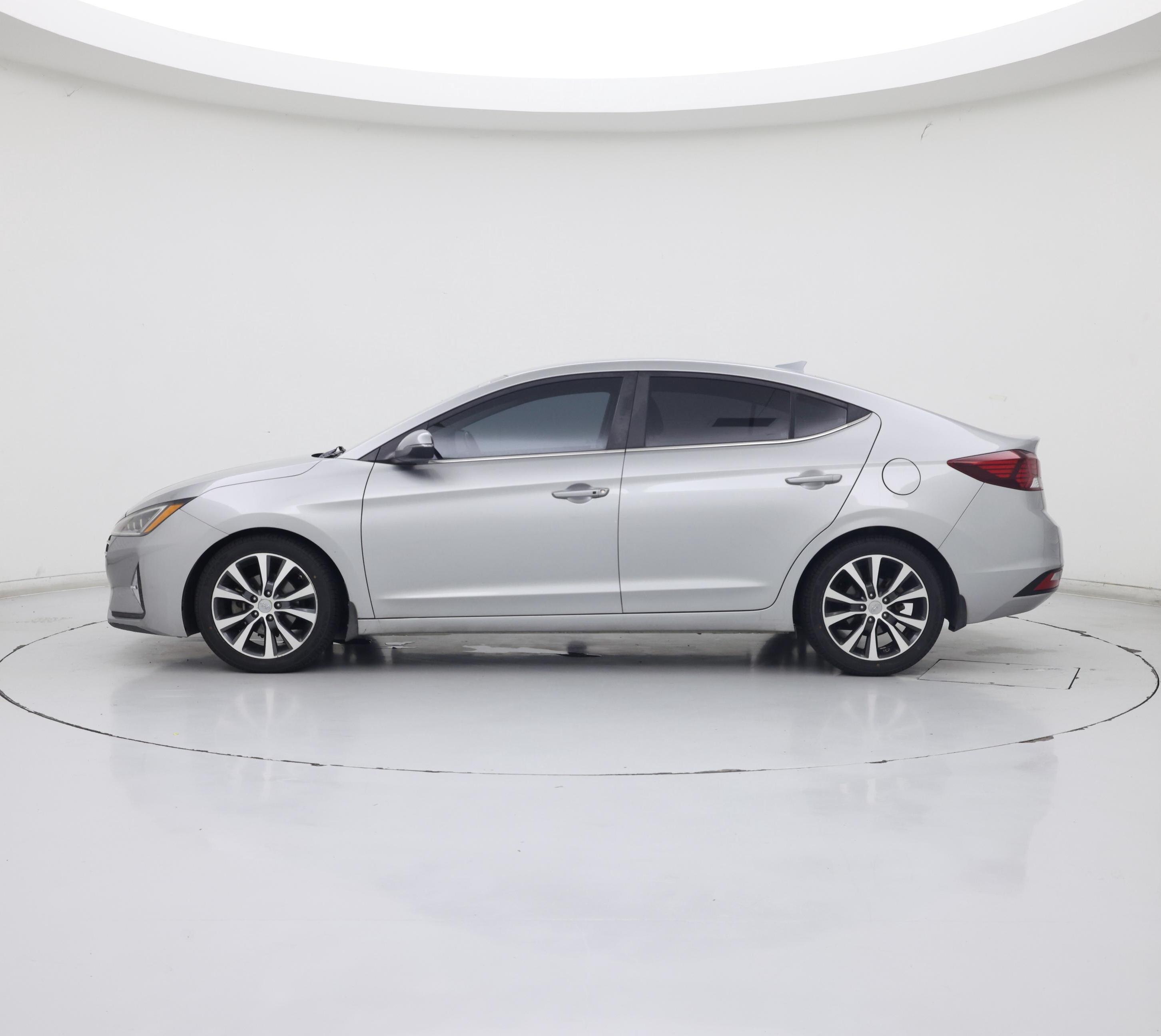 Thumbnail: 2020 Hyundai Elantra - 3