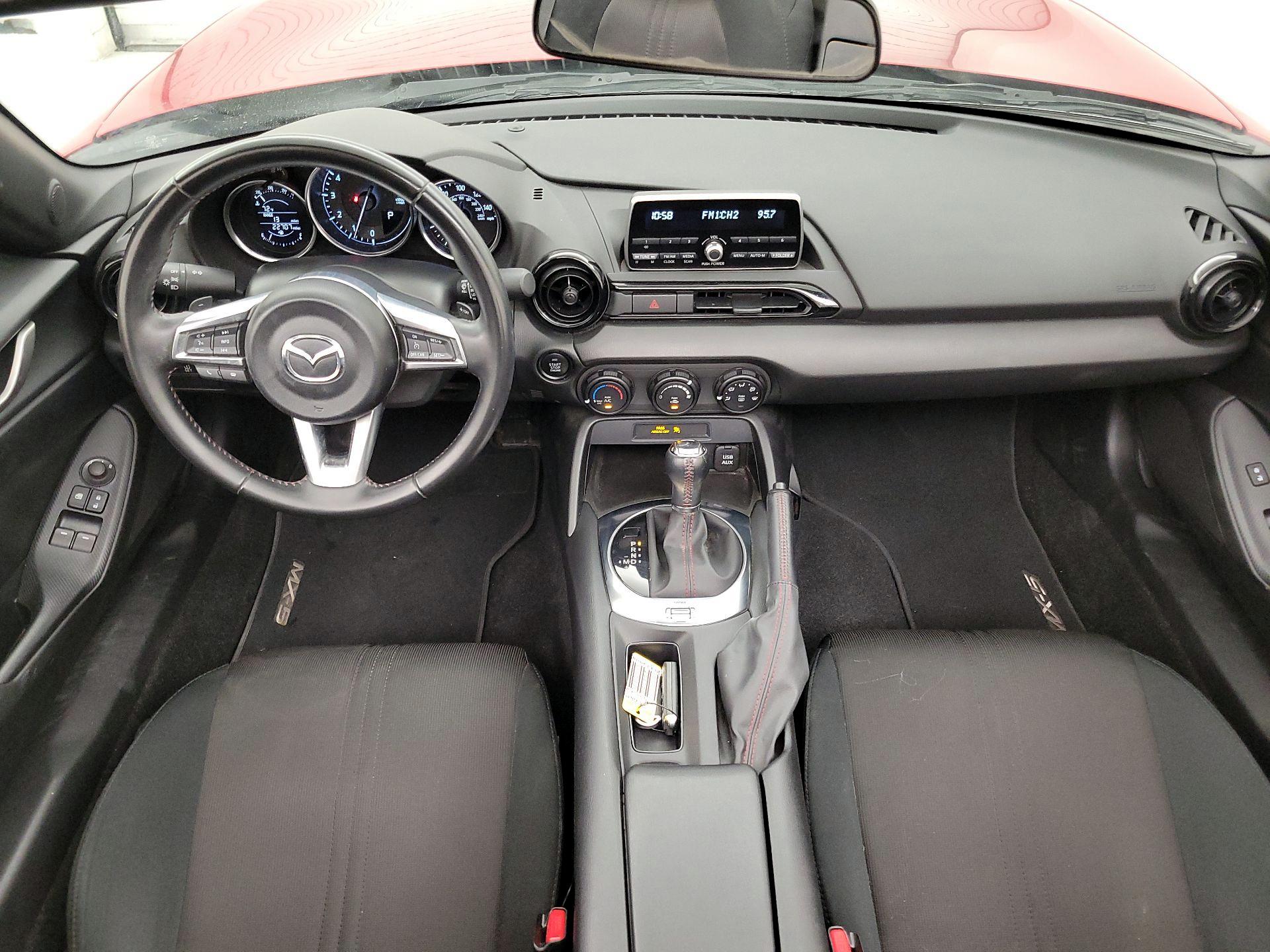 Thumbnail: 2017 Mazda MX-5 Miata - 9
