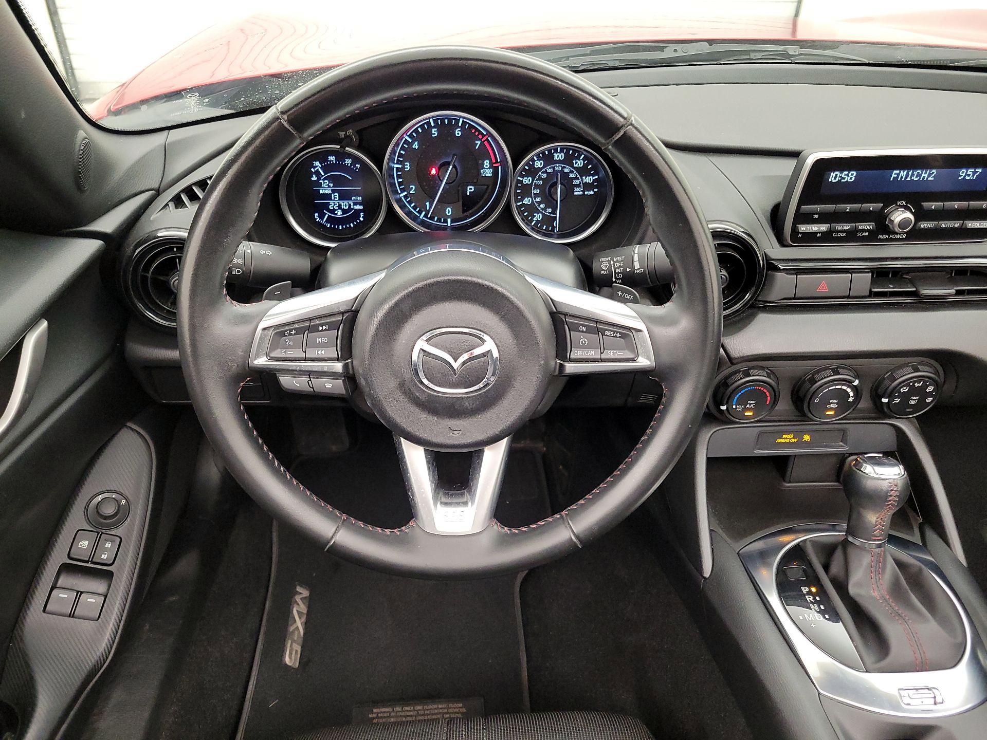 Thumbnail: 2017 Mazda MX-5 Miata - 10