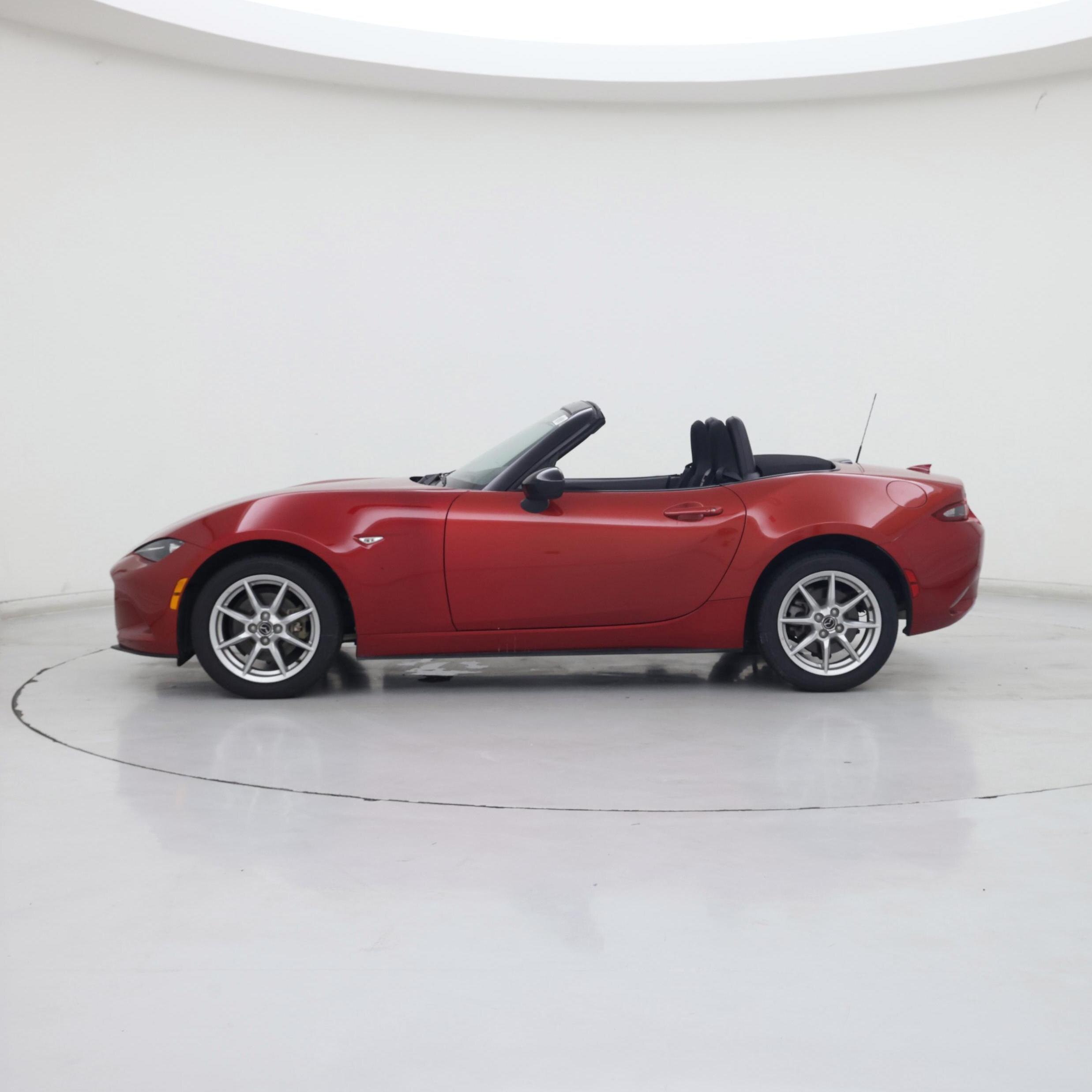 Thumbnail: 2017 Mazda MX-5 Miata - 3
