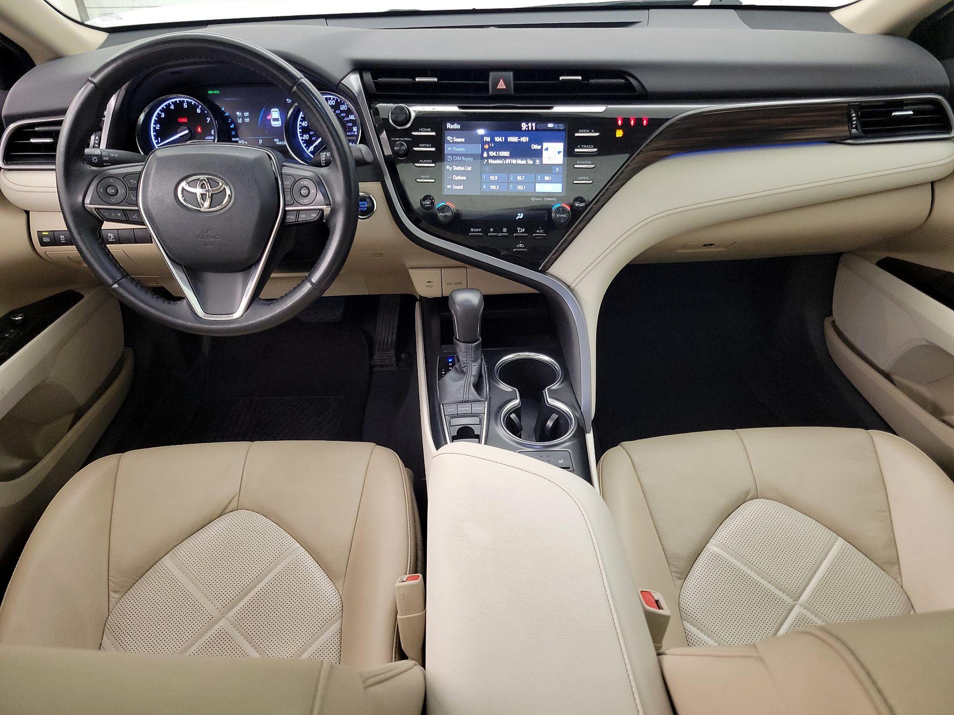 Thumbnail: 2019 Toyota Camry - 9