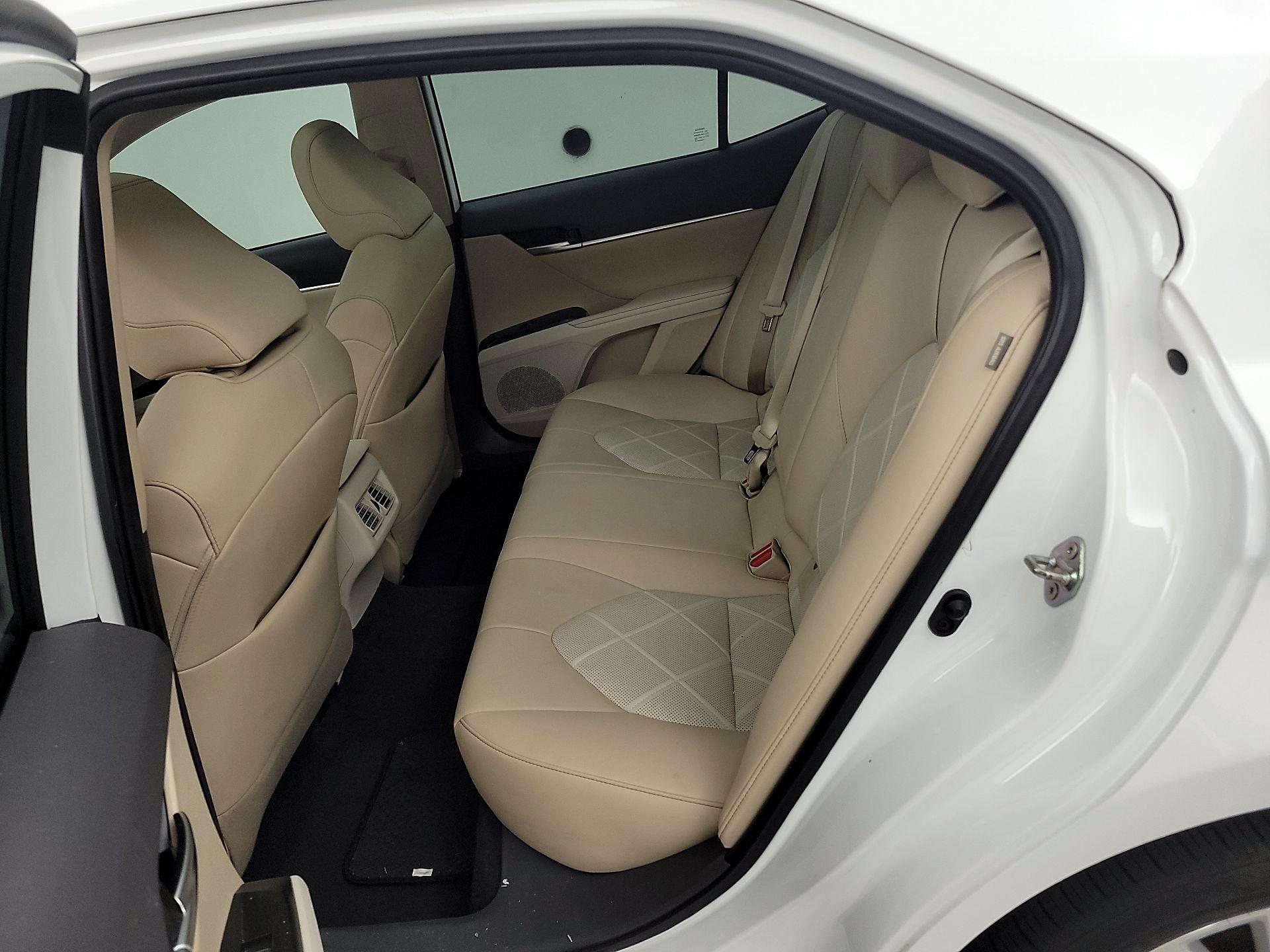 Thumbnail: 2019 Toyota Camry - 20