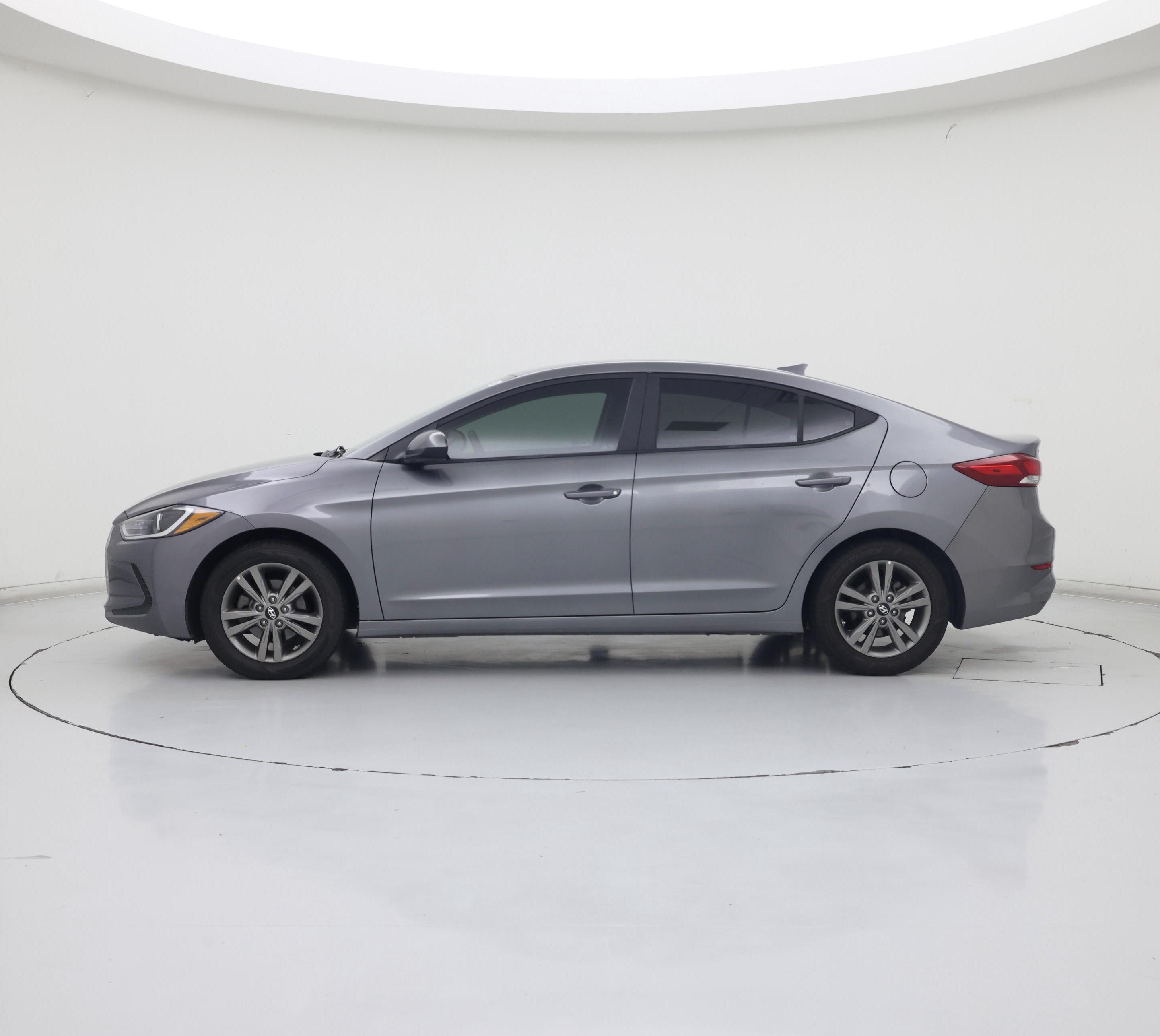 Thumbnail: 2018 Hyundai Elantra - 3