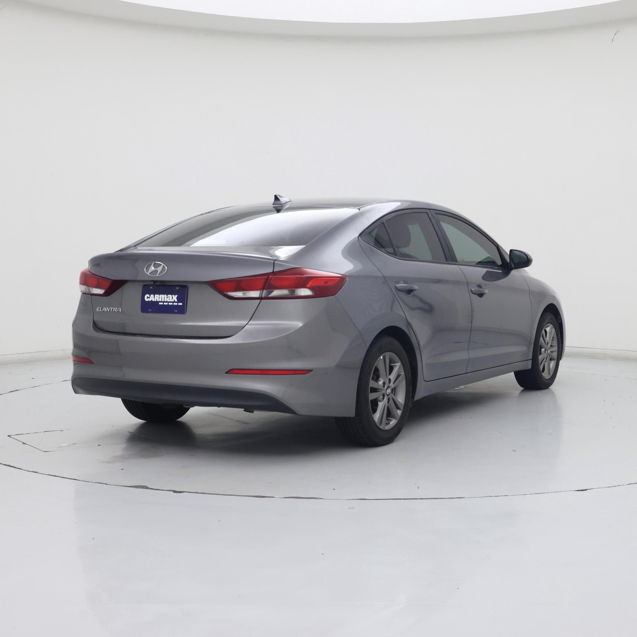 Thumbnail: 2018 Hyundai Elantra - 8