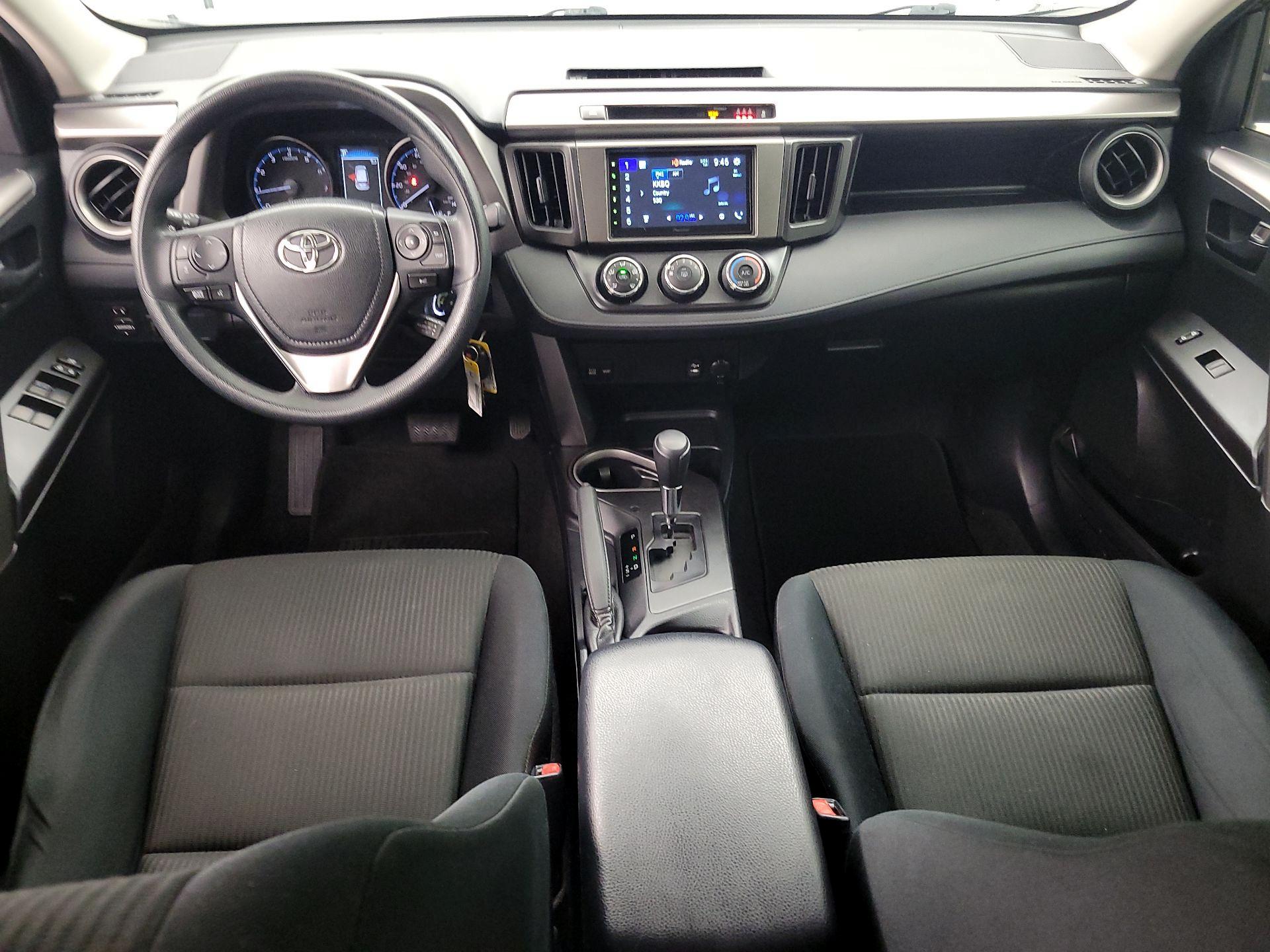 Thumbnail: 2017 Toyota RAV4 - 9