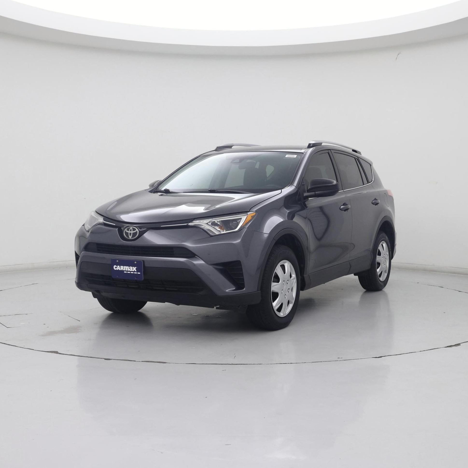Thumbnail: 2017 Toyota RAV4 - 4