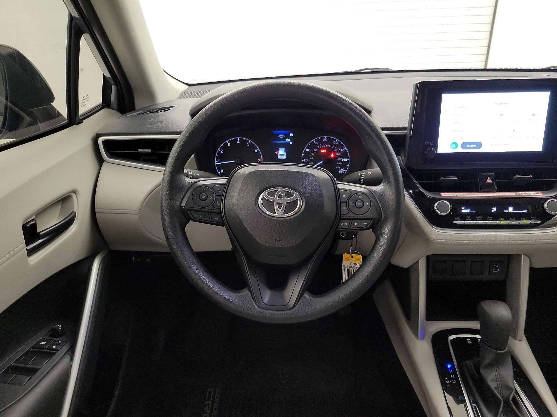 Thumbnail: 2025 Toyota Corolla Cross - 10