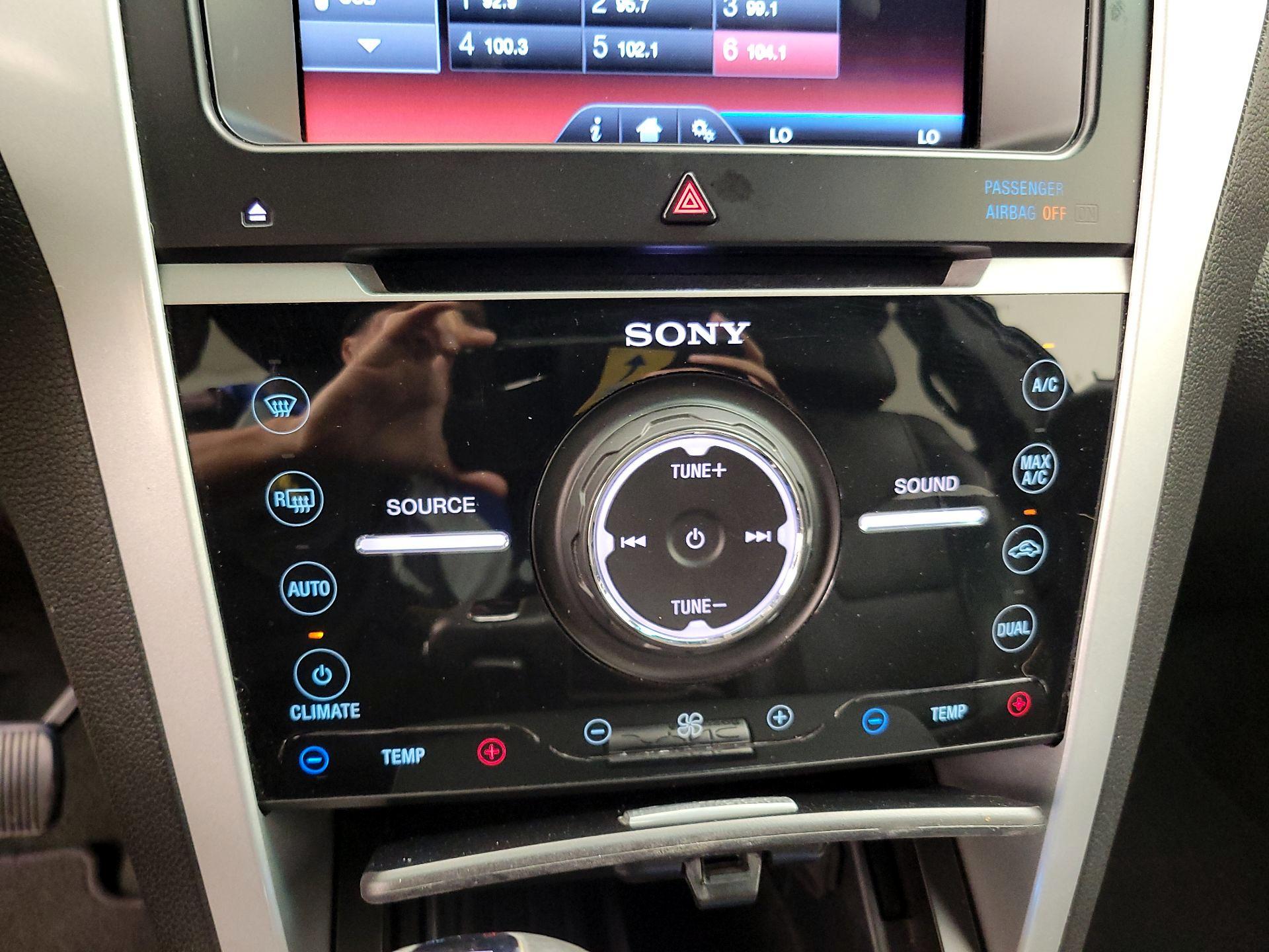 Thumbnail: 2014 Ford Explorer - 17