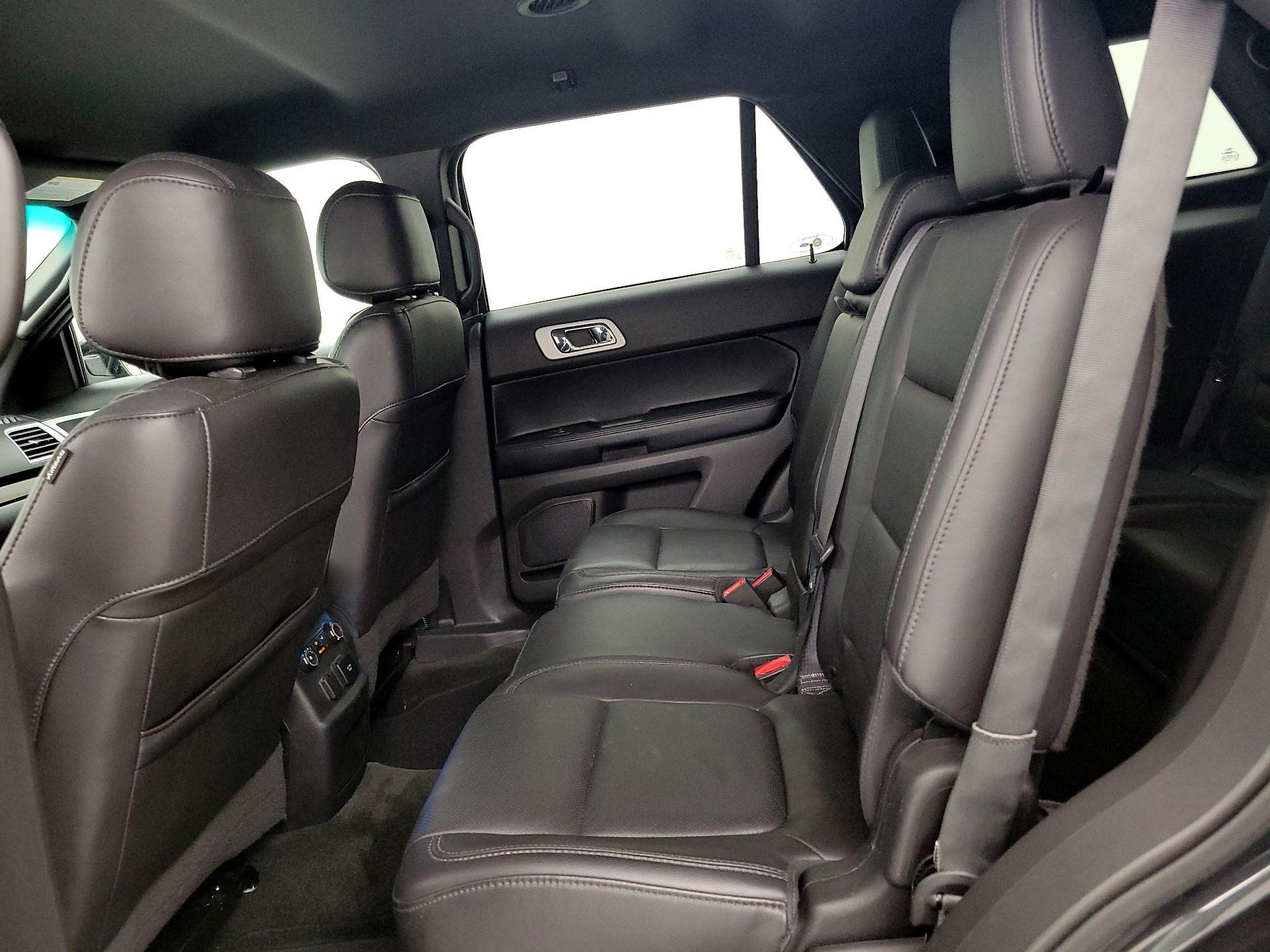 Thumbnail: 2014 Ford Explorer - 20