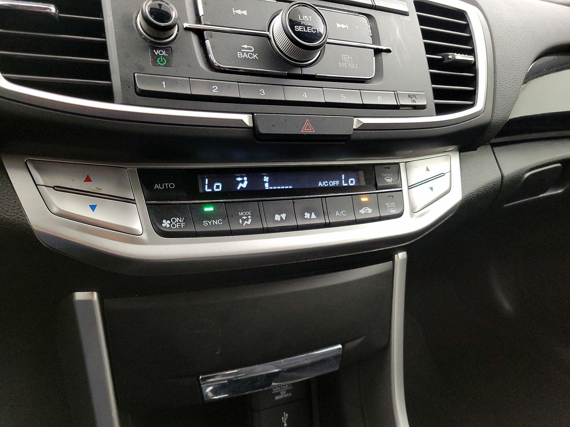 Thumbnail: 2014 Honda Accord - 16