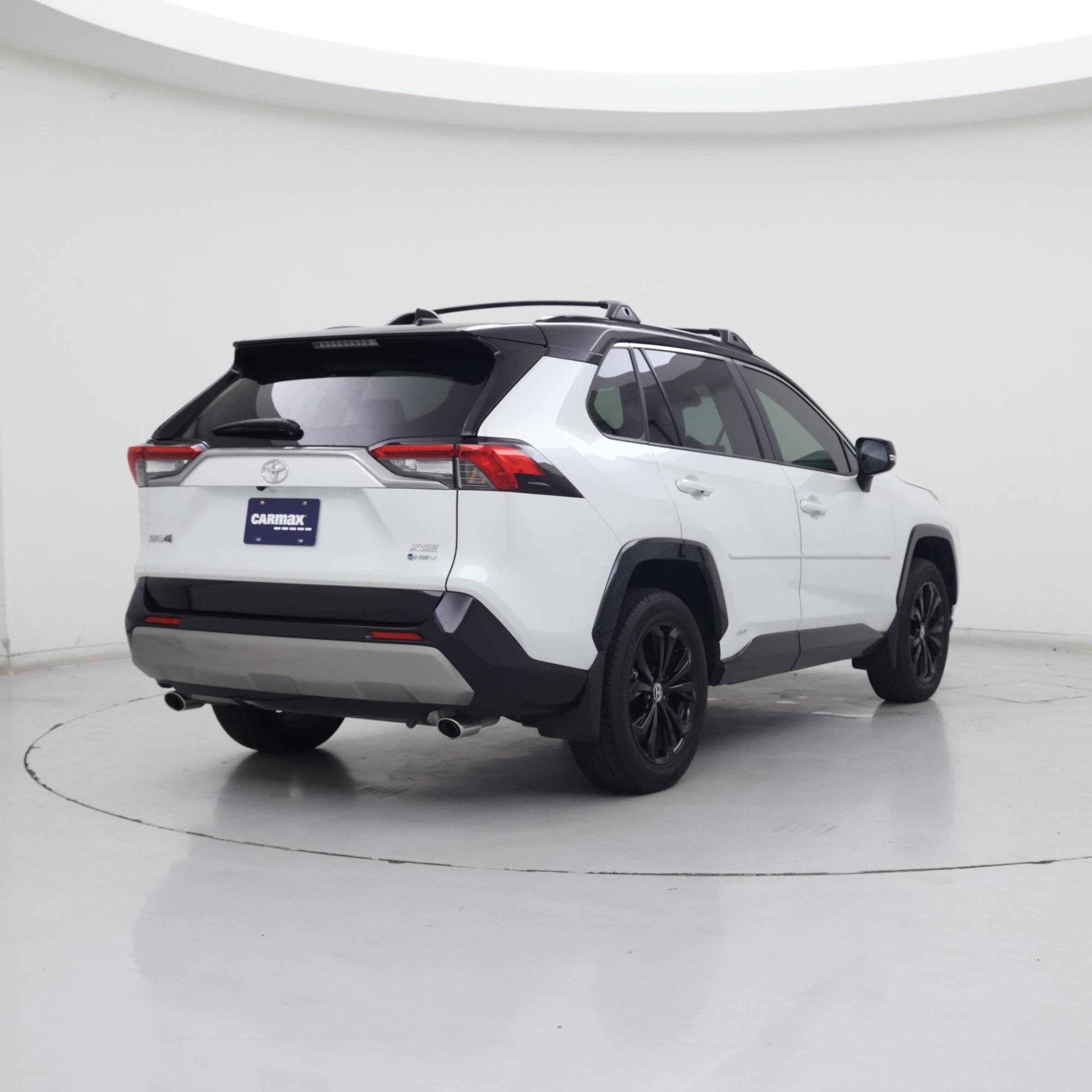 Thumbnail: 2025 Toyota RAV4 - 8