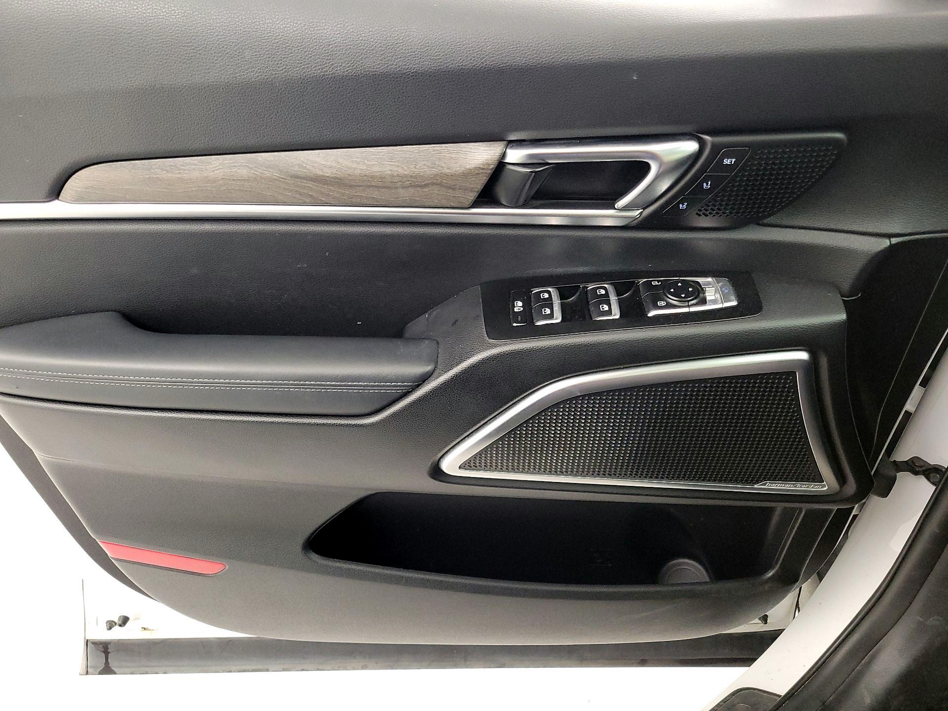 Thumbnail: 2020 Kia Telluride - 12