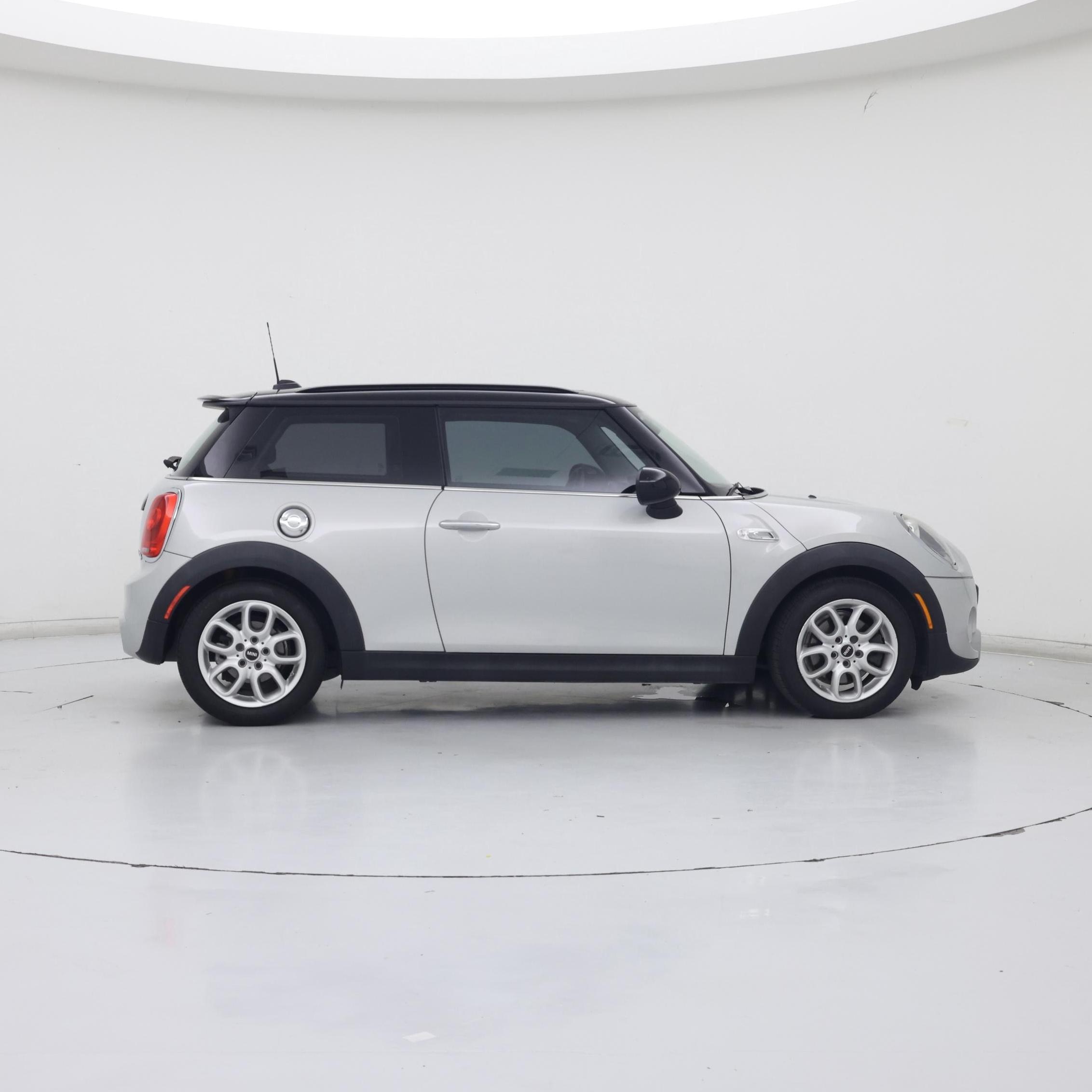 Thumbnail: 2015 MINI Cooper Hardtop - 7