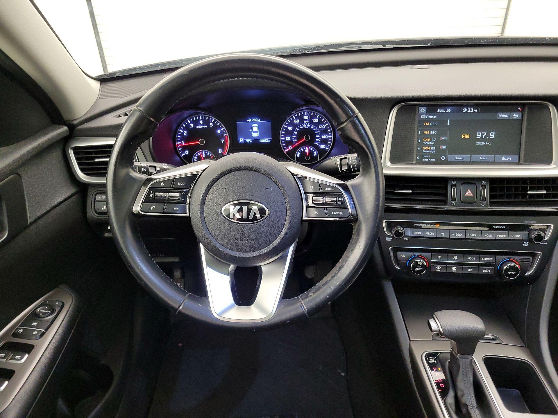 Thumbnail: 2019 Kia Optima - 10