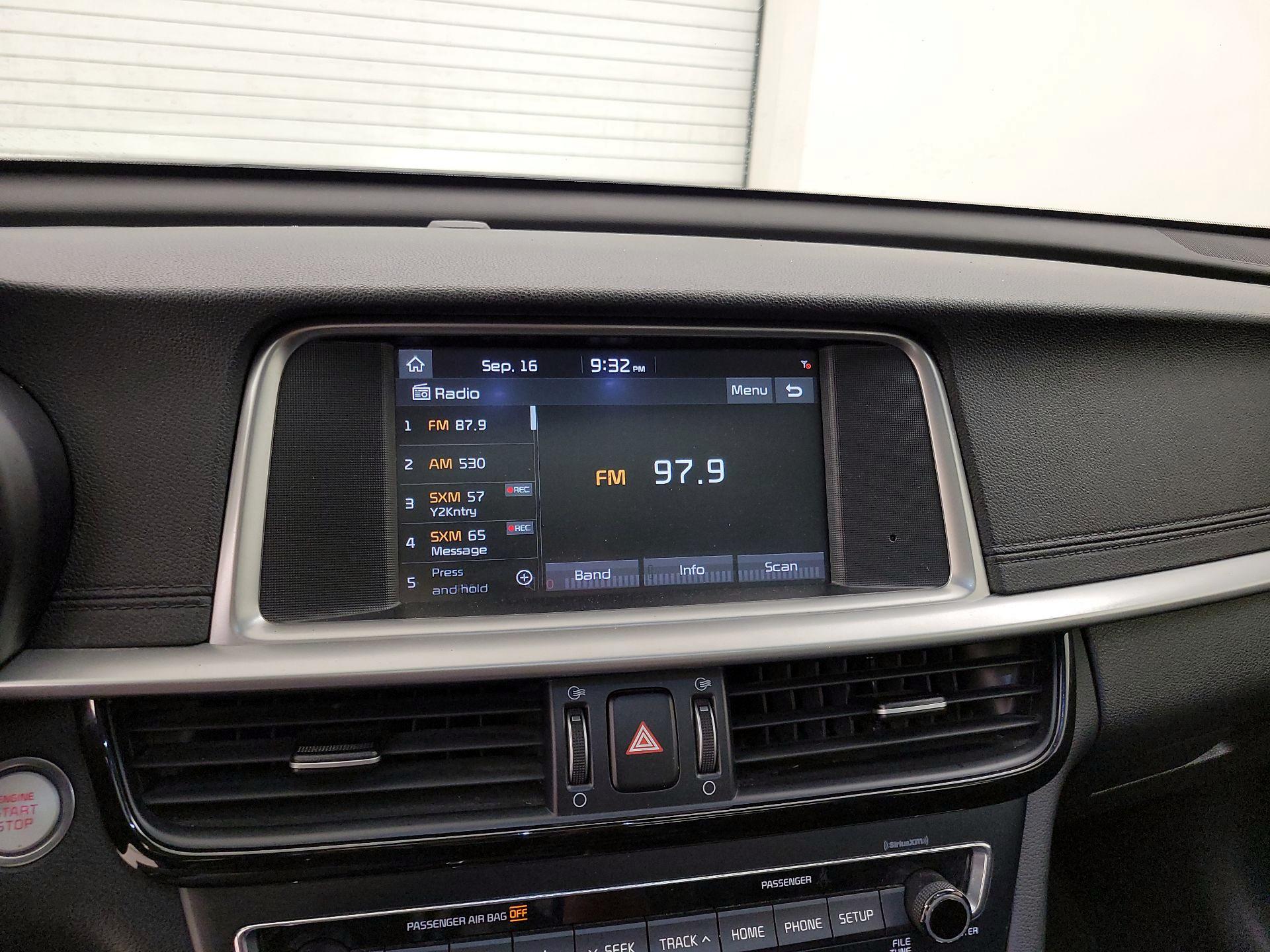 Thumbnail: 2019 Kia Optima - 15