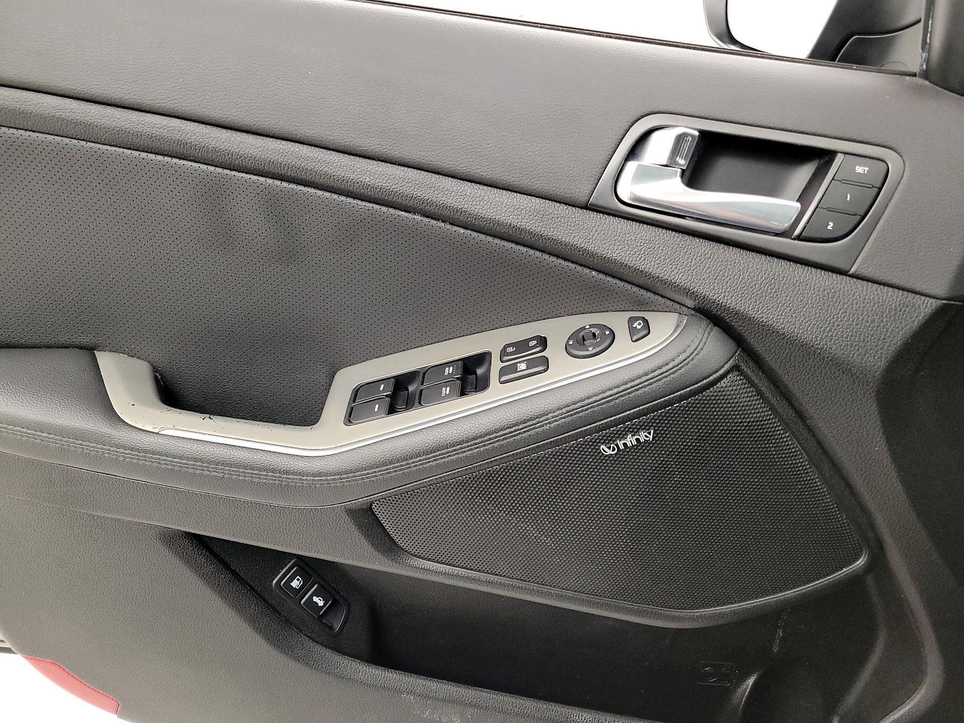 Thumbnail: 2015 Kia Optima - 12