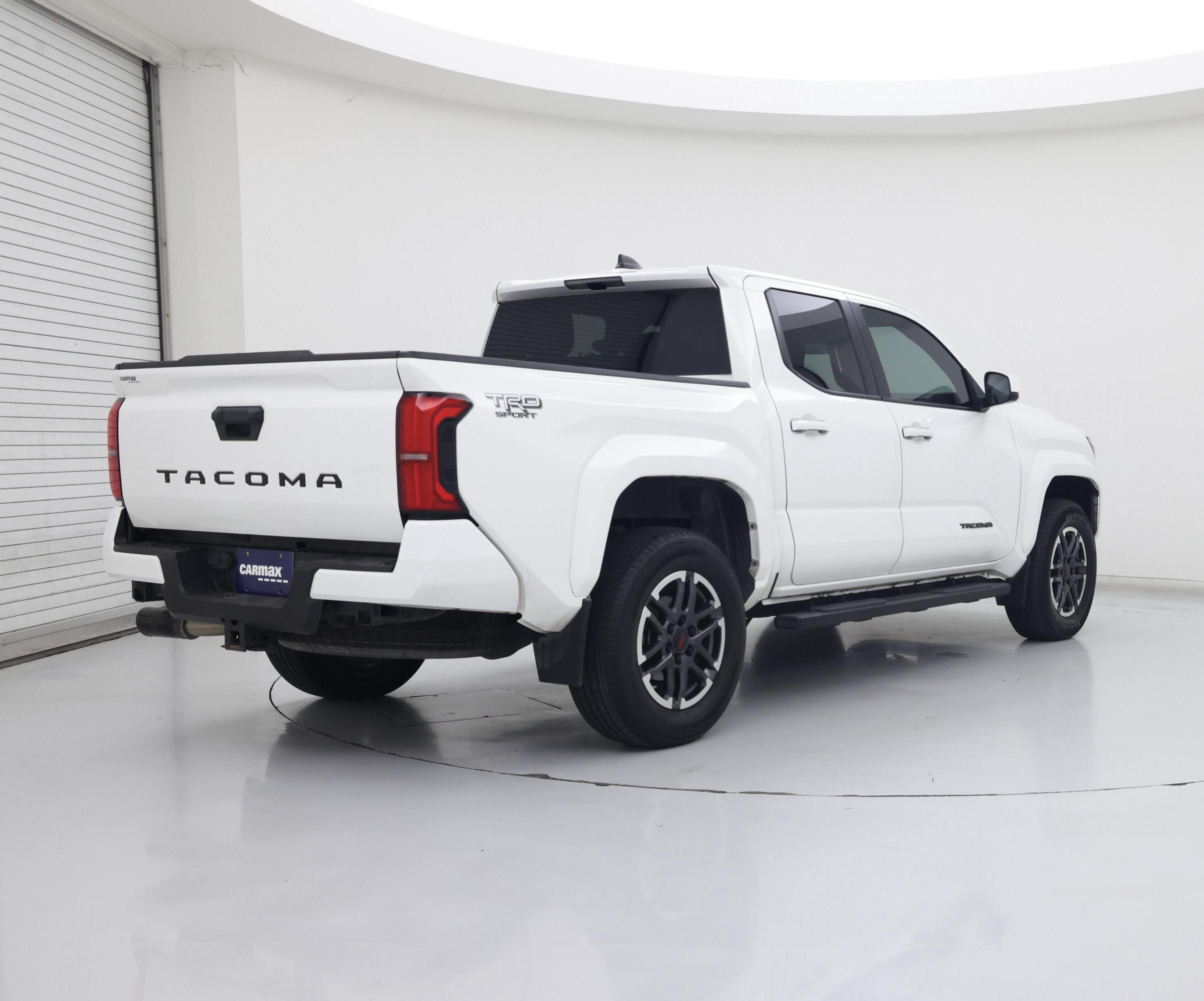 Thumbnail: 2024 Toyota Tacoma - 8